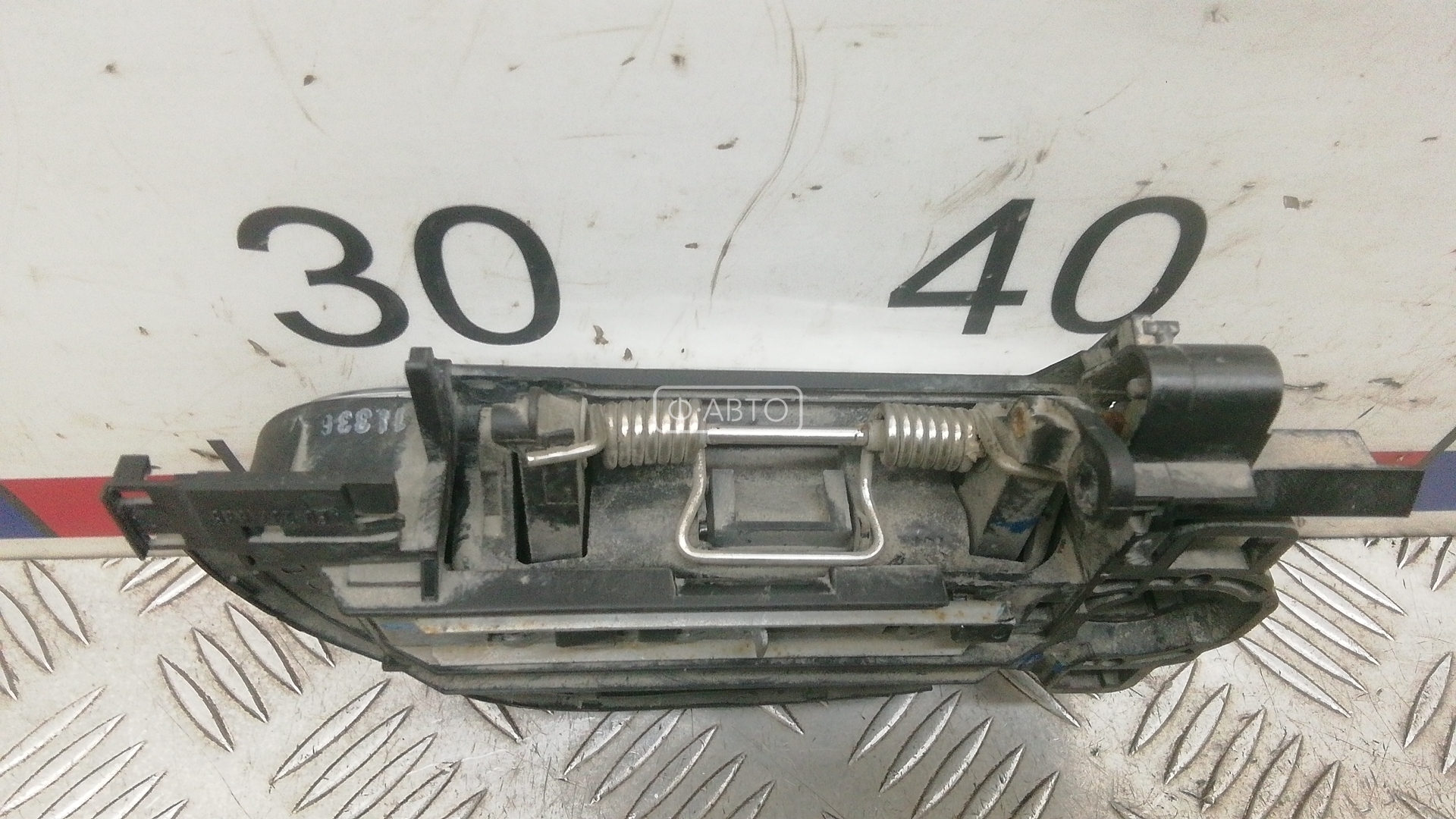 Ручка двери наружная передняя правая Audi A6 C5 купить в России