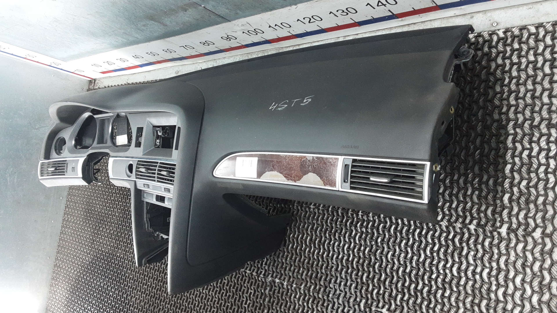 Торпедо (панель передняя) Audi A6 C5 купить в России