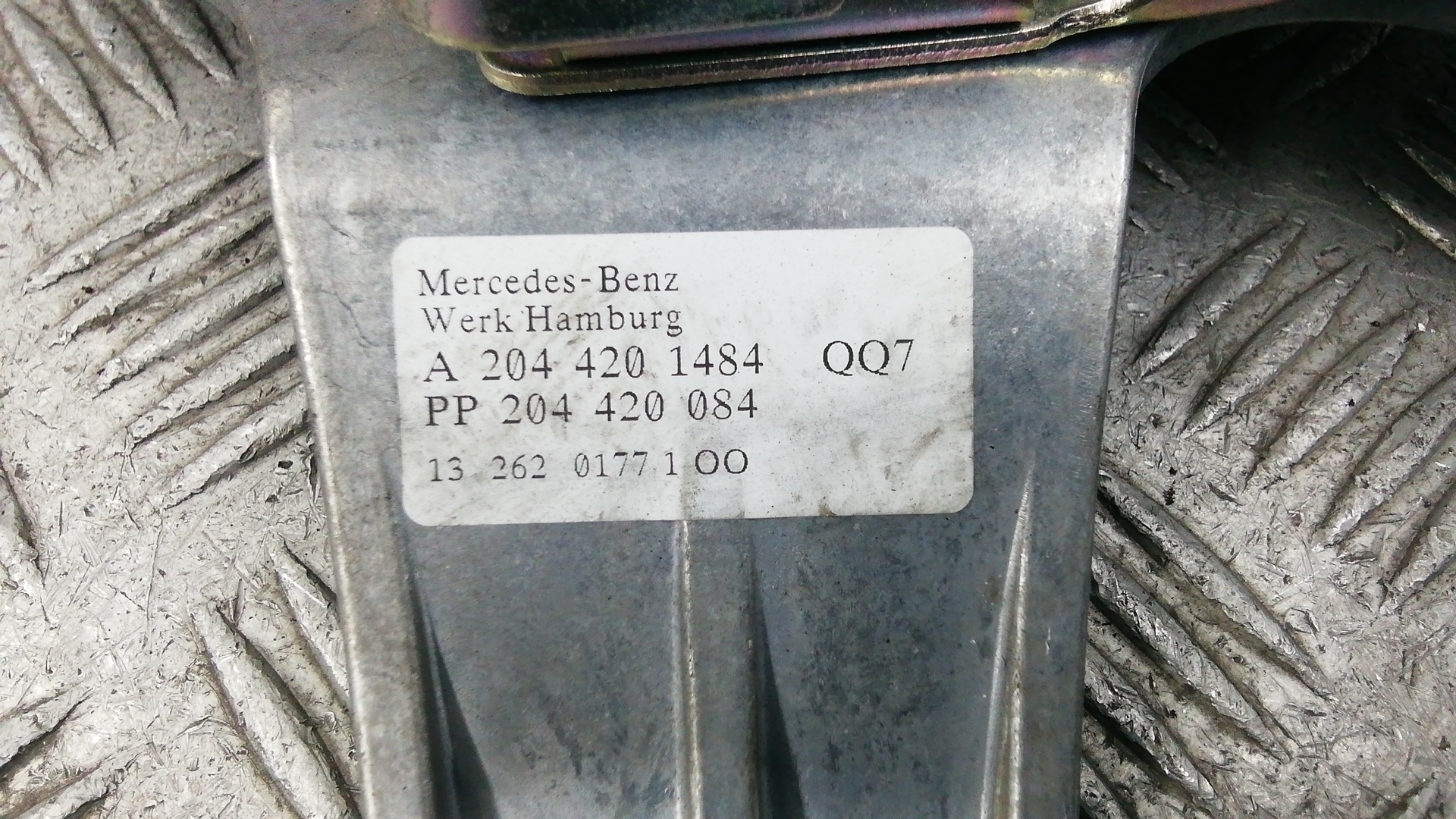 Рычаг ручника (стояночного тормоза) Mercedes C-Class (W204) купить в России