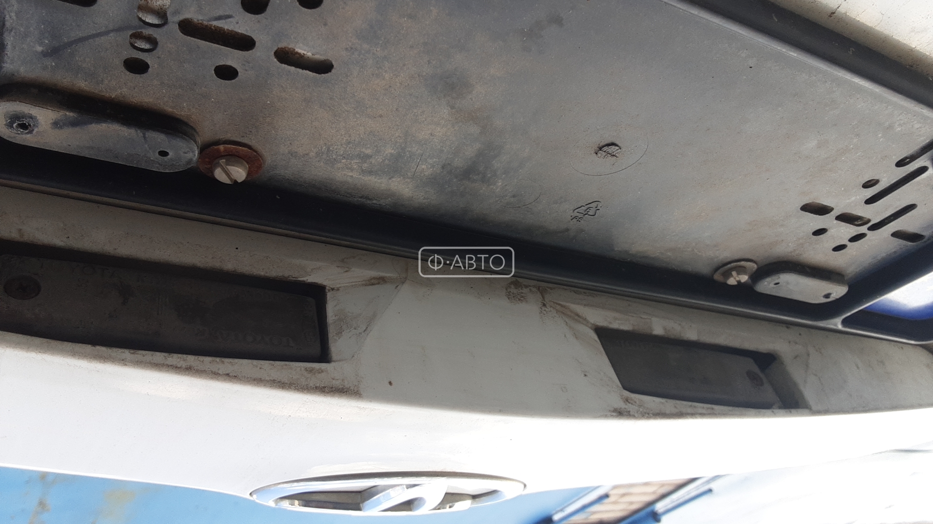 Крышка (дверь) багажника Toyota Rav4 2 купить в Беларуси