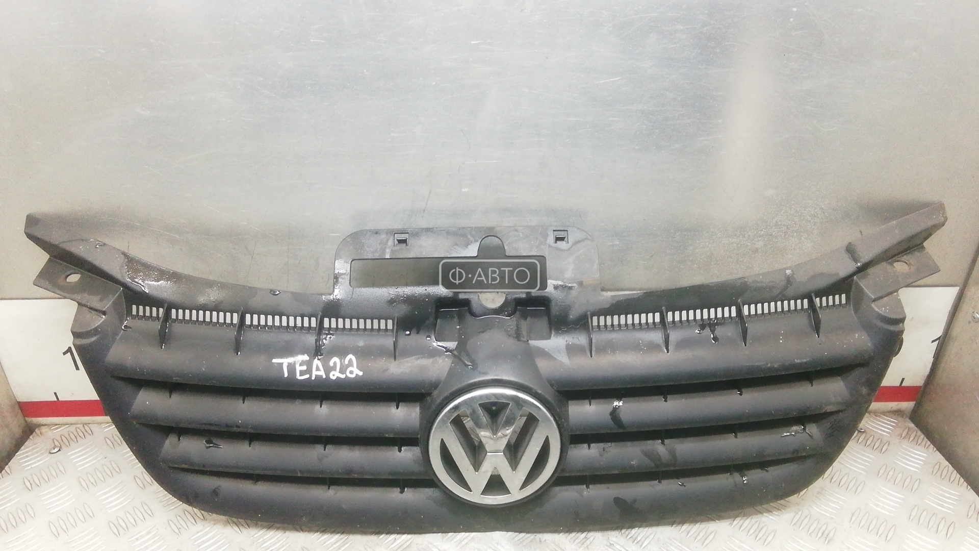 Решетка радиатора Volkswagen Touran 1 купить в России
