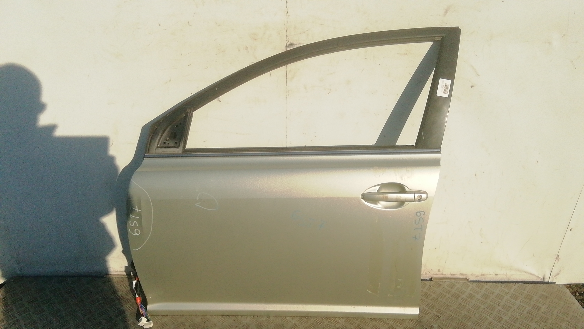 Дверь боковая - Toyota Avensis T25 (2003-2008)