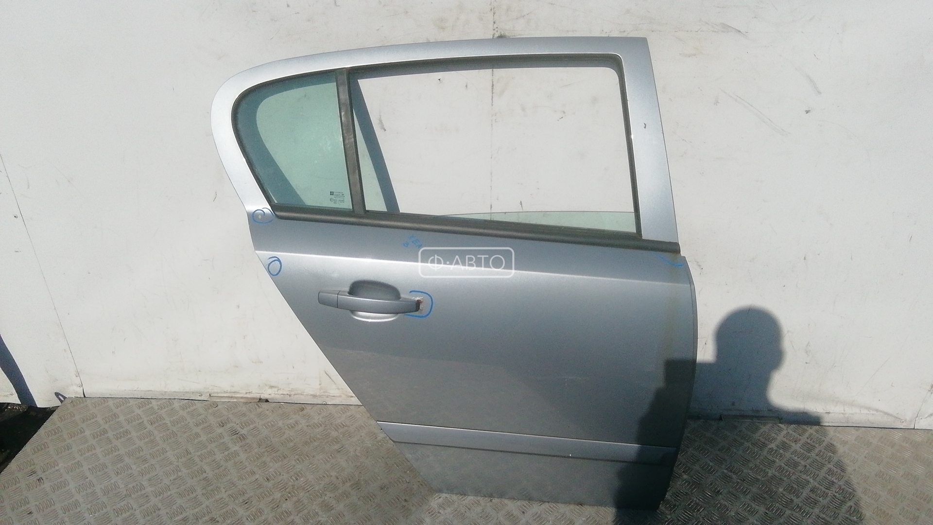 Дверь боковая - Opel Astra H (2004-2010)