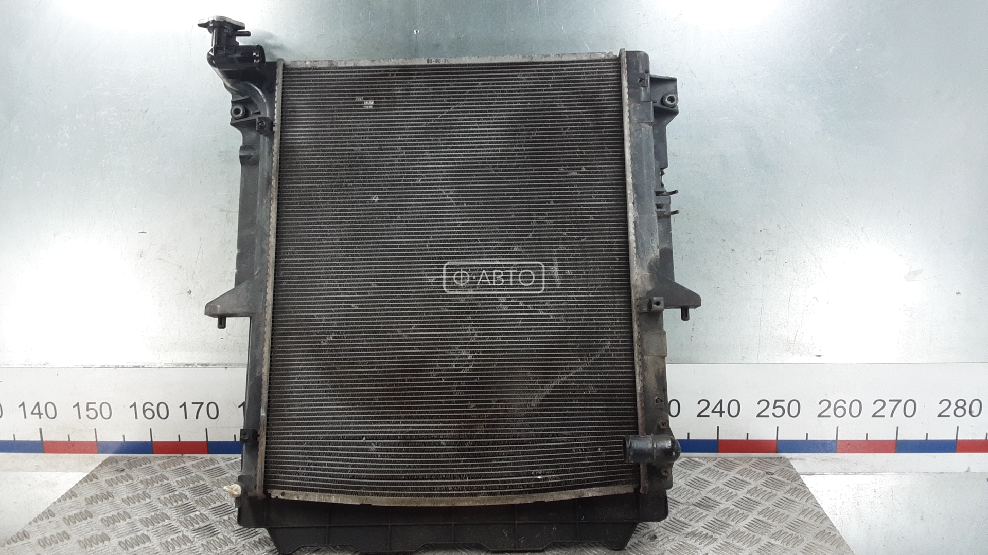 Радиатор системы охлаждения MITSUBISHI L200
