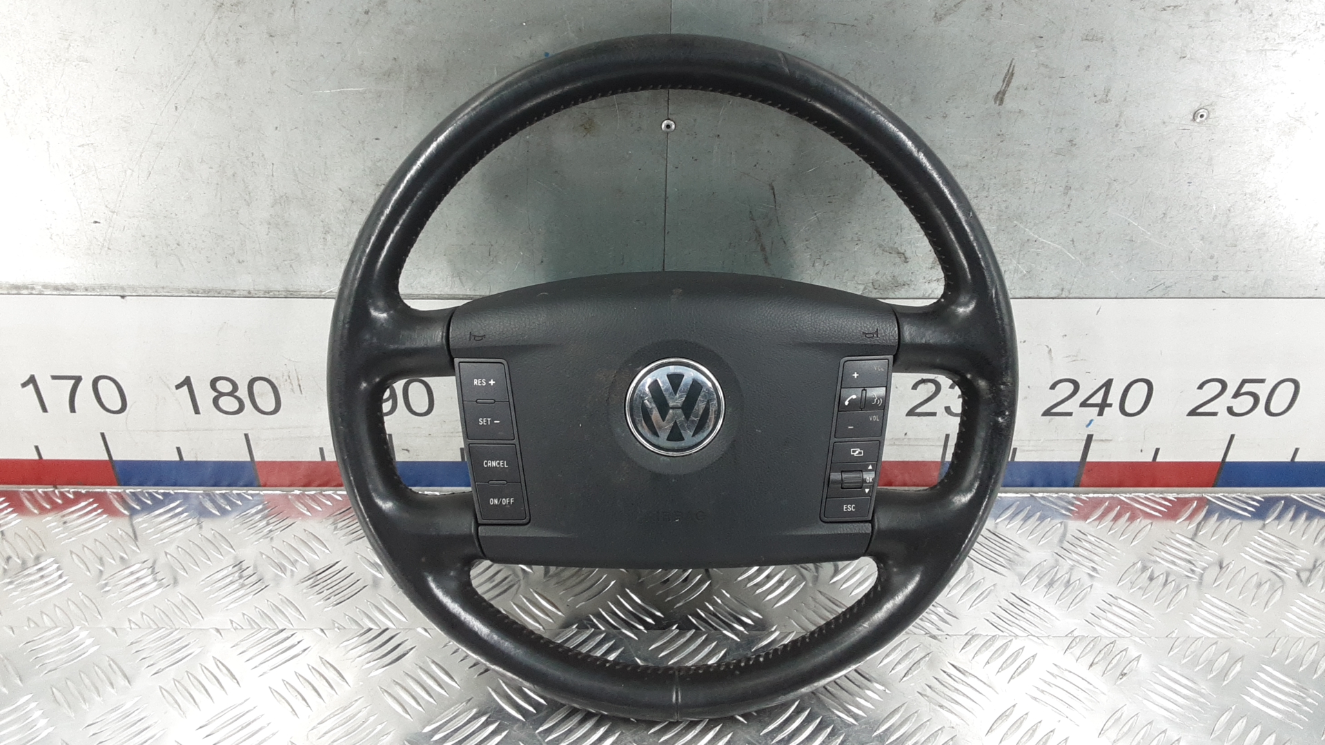 Руль Volkswagen Phaeton купить в России