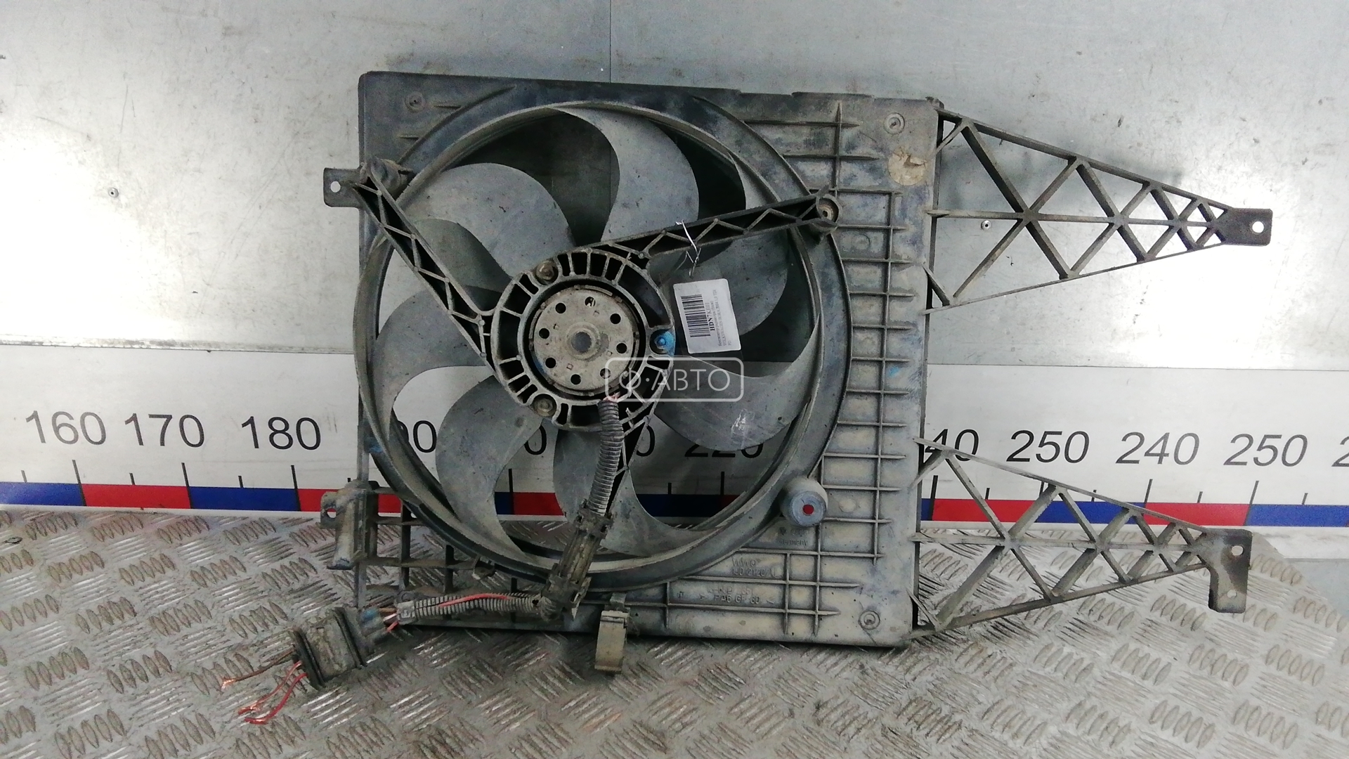 Вентилятор радиатора основного - Volkswagen Bora (1998-2005)