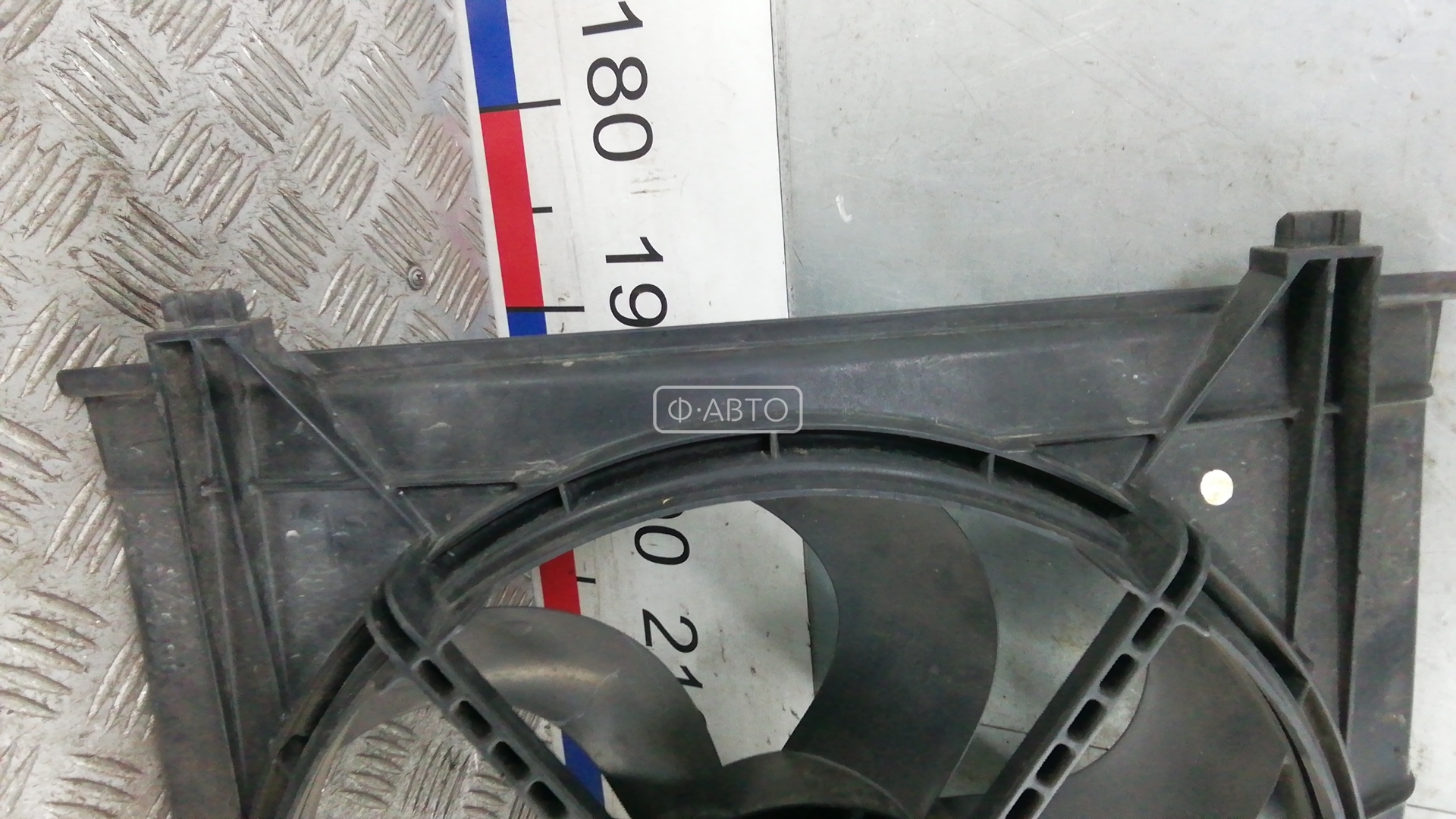 Вентилятор радиатора основного Kia Carnival (Sedona) 1 купить в Беларуси