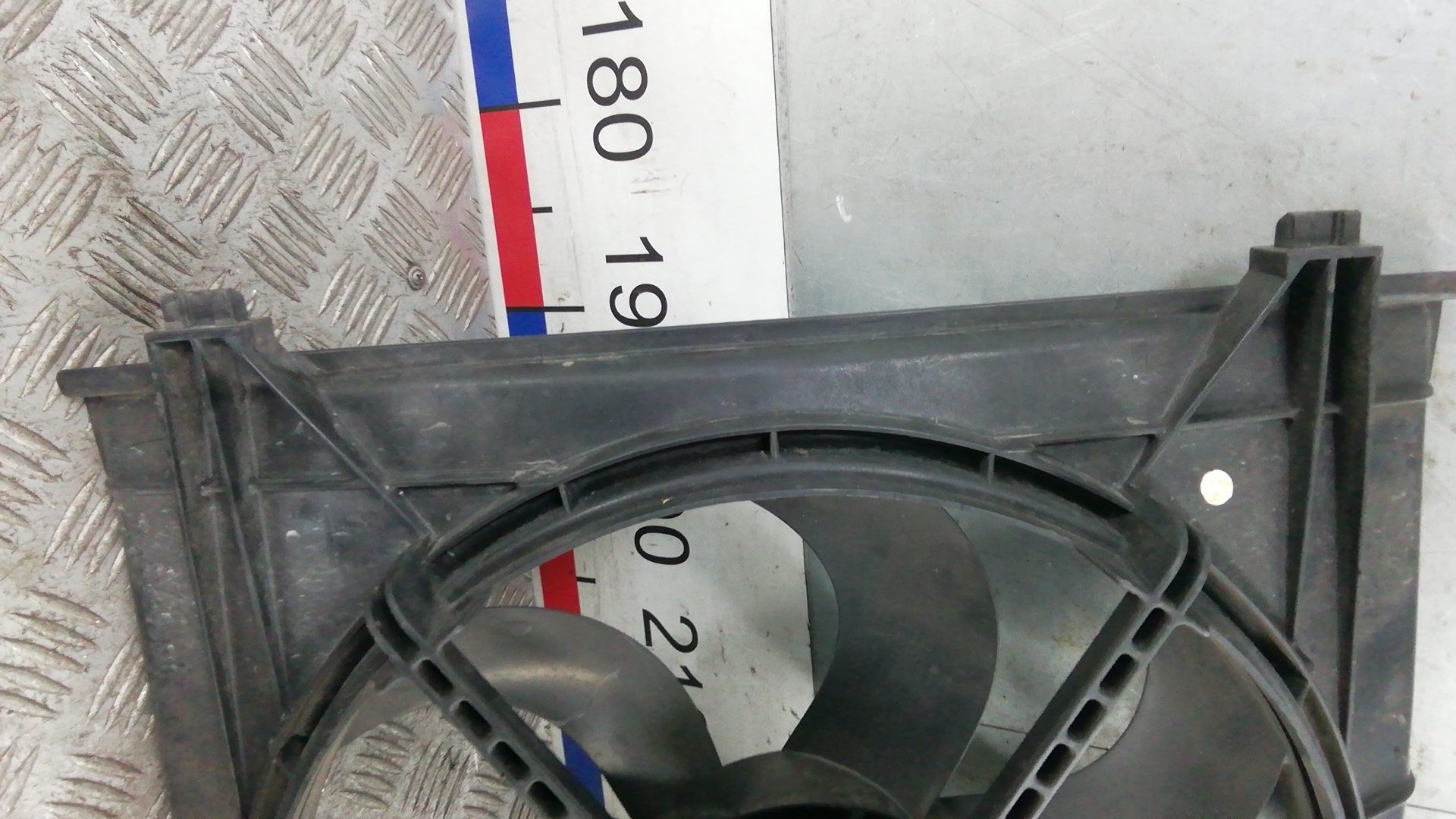 Вентилятор радиатора основного Kia Carnival (Sedona) 1 купить в Беларуси