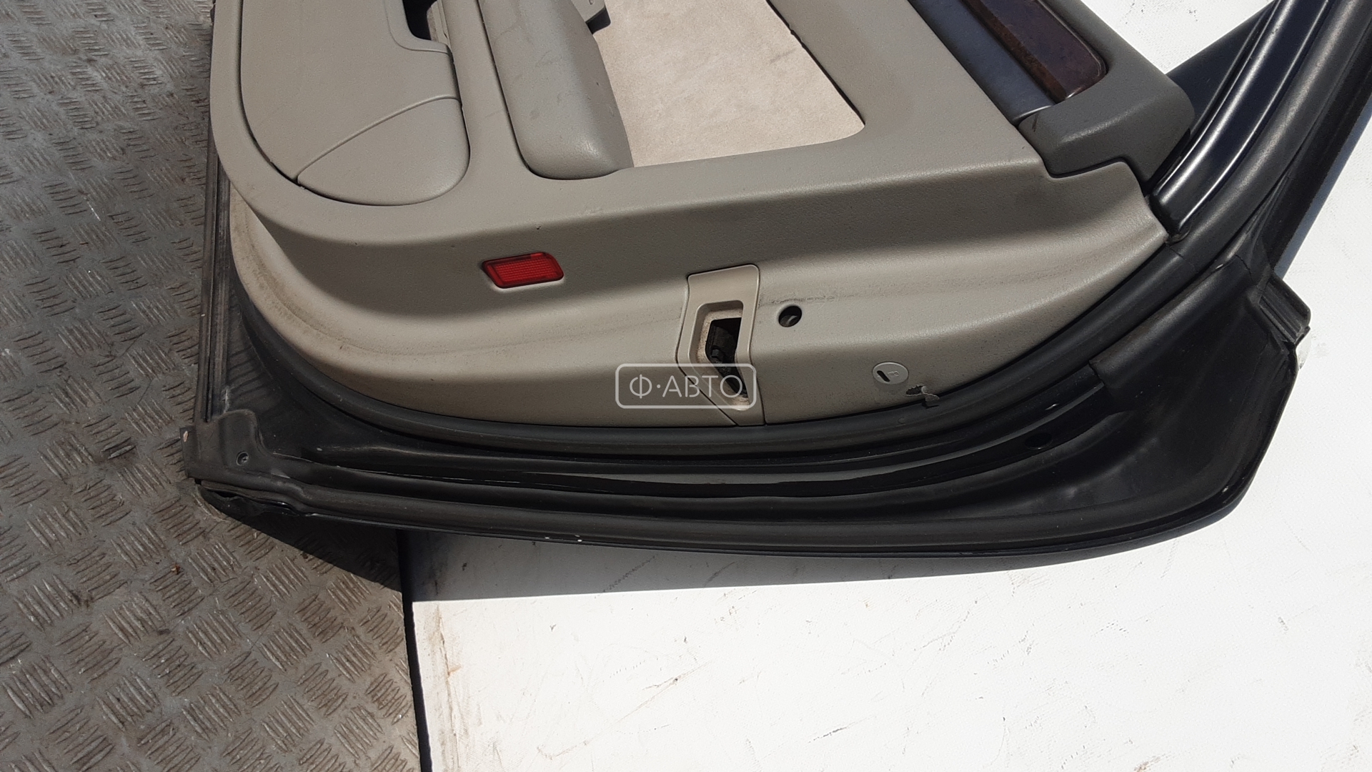 Дверь задняя правая Audi A8 D3 купить в Беларуси