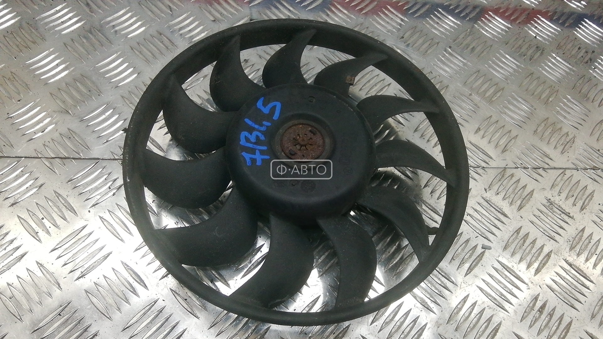 Вентилятор радиатора AUDI A4