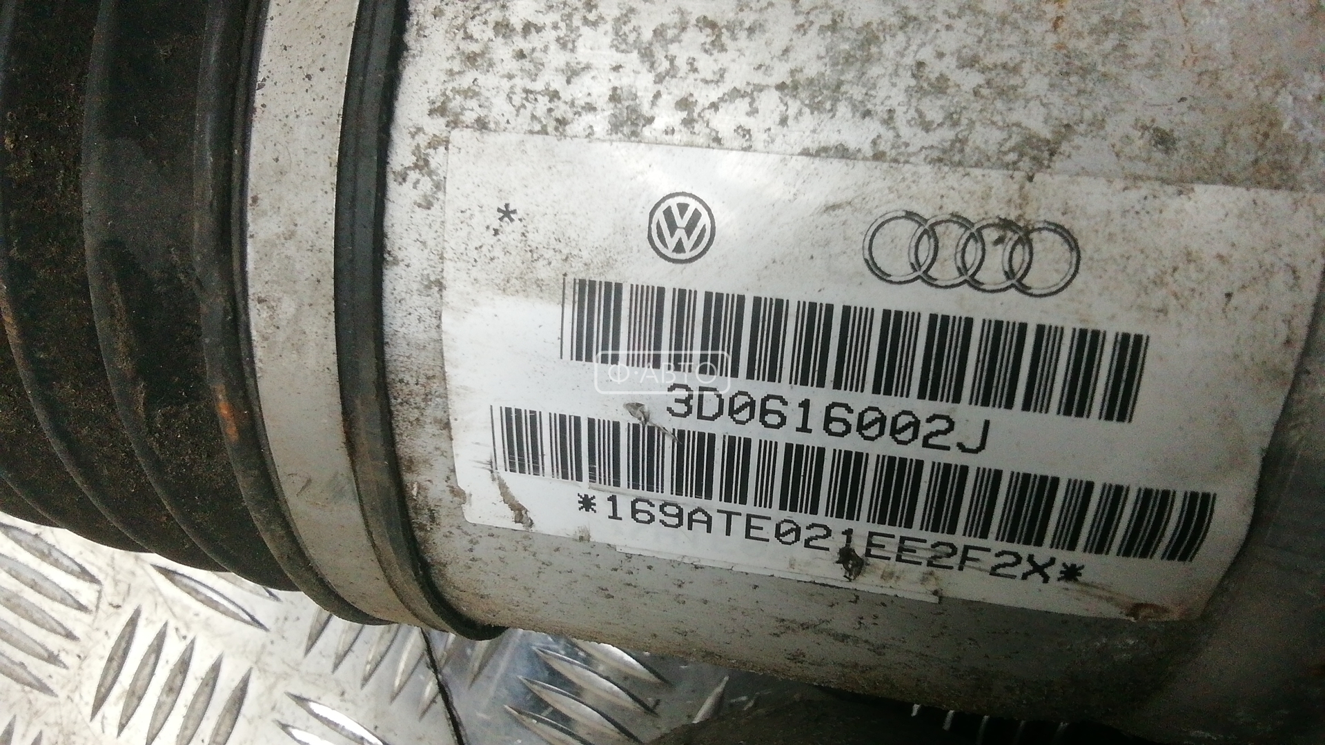 Пневмоподушка задняя левая Volkswagen Phaeton купить в Беларуси