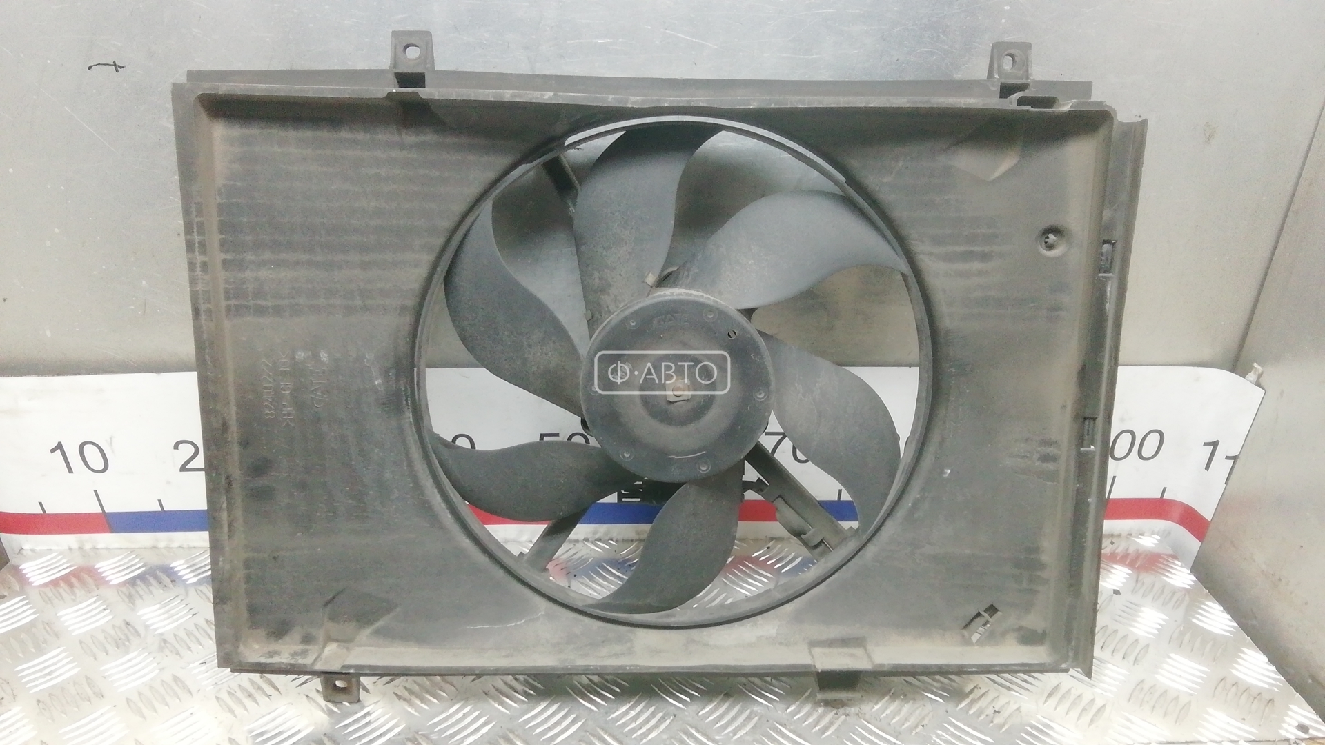 Вентилятор радиатора основного - Volvo V40 (1995-2004)