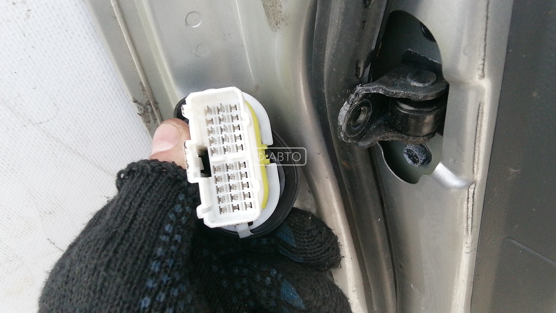 Дверь передняя правая Chevrolet Spark (M200) купить в Беларуси