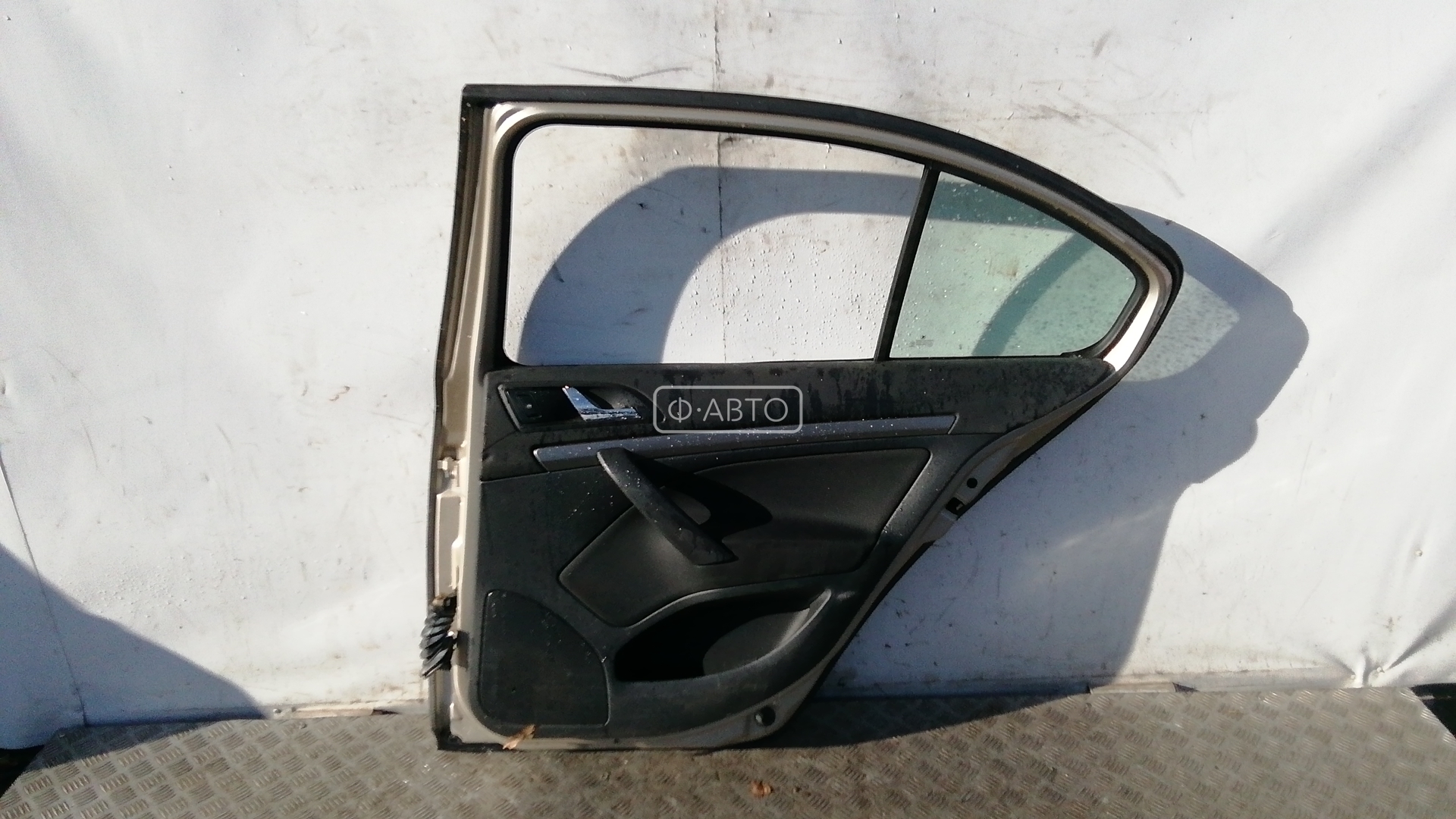 Дверь задняя правая Skoda Octavia 1Z купить в Беларуси