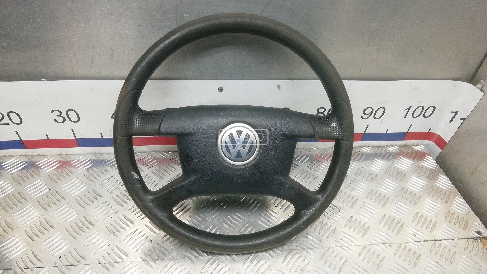Руль Volkswagen Caddy 3 купить в России
