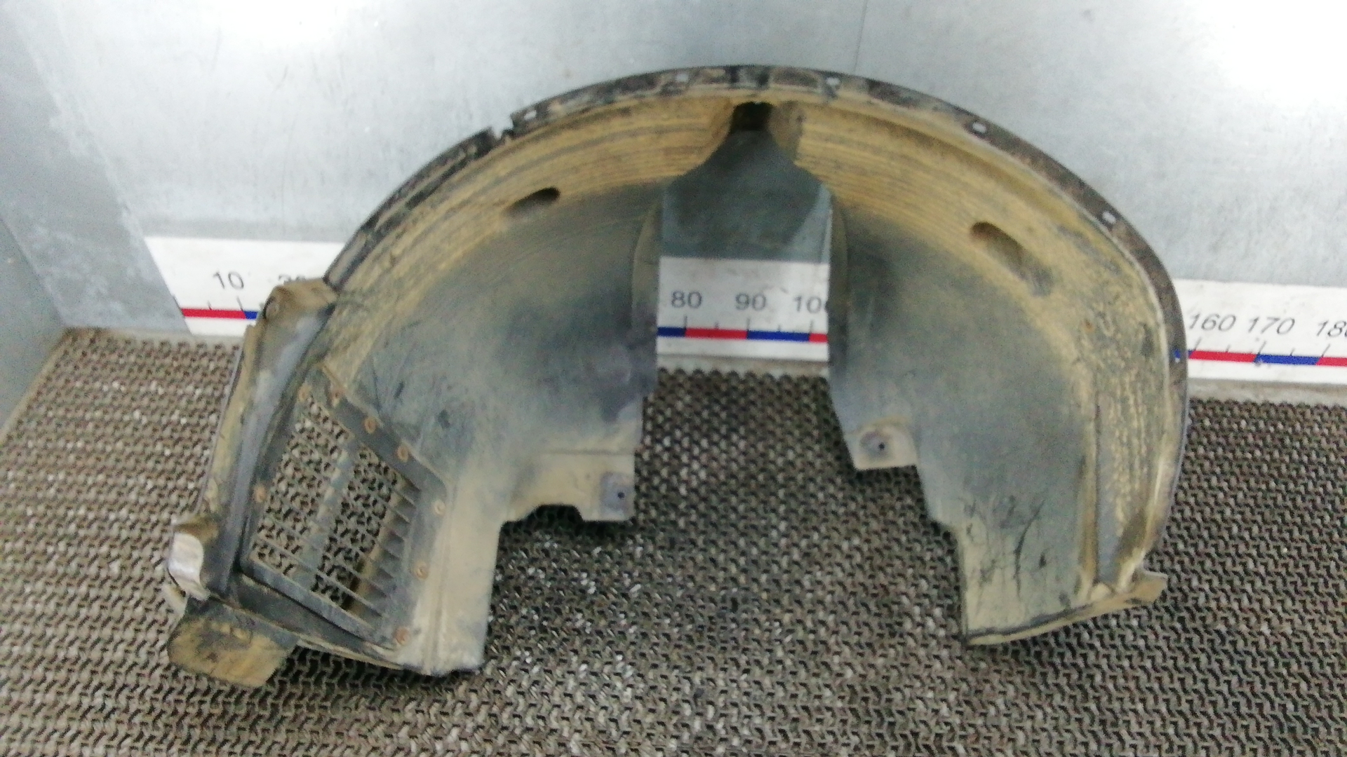 Подкрылок (защита крыла) передний левый BMW X3 (E83) купить в России