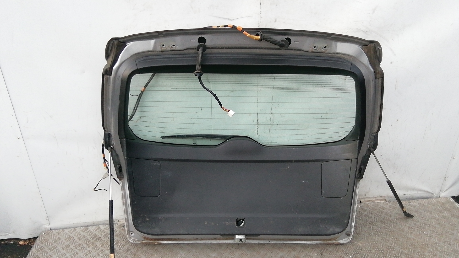 Крышка (дверь) багажника Subaru Outback 4 (BR) купить в России