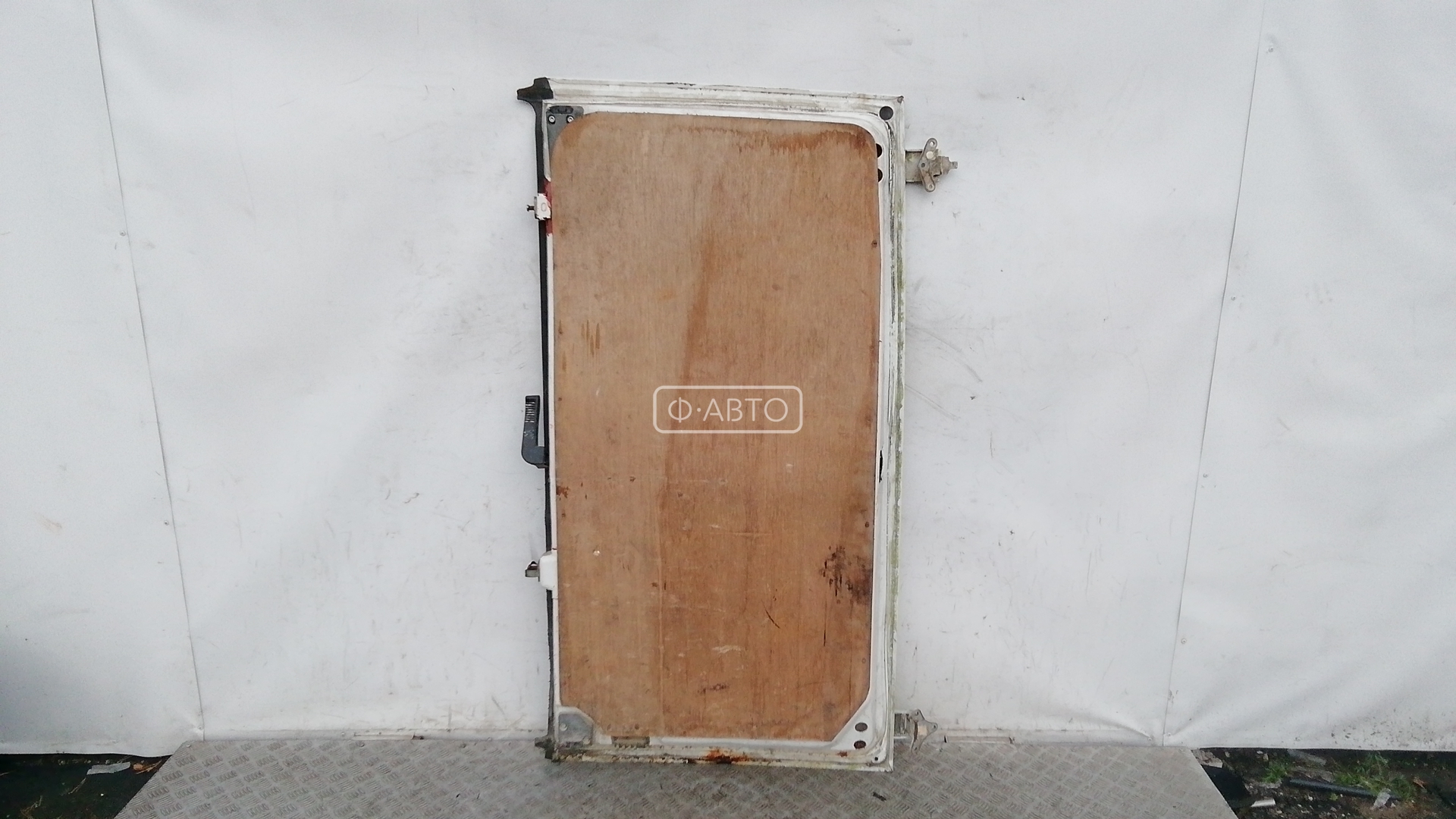 Дверь распашная задняя левая Iveco Daily 3 купить в Беларуси