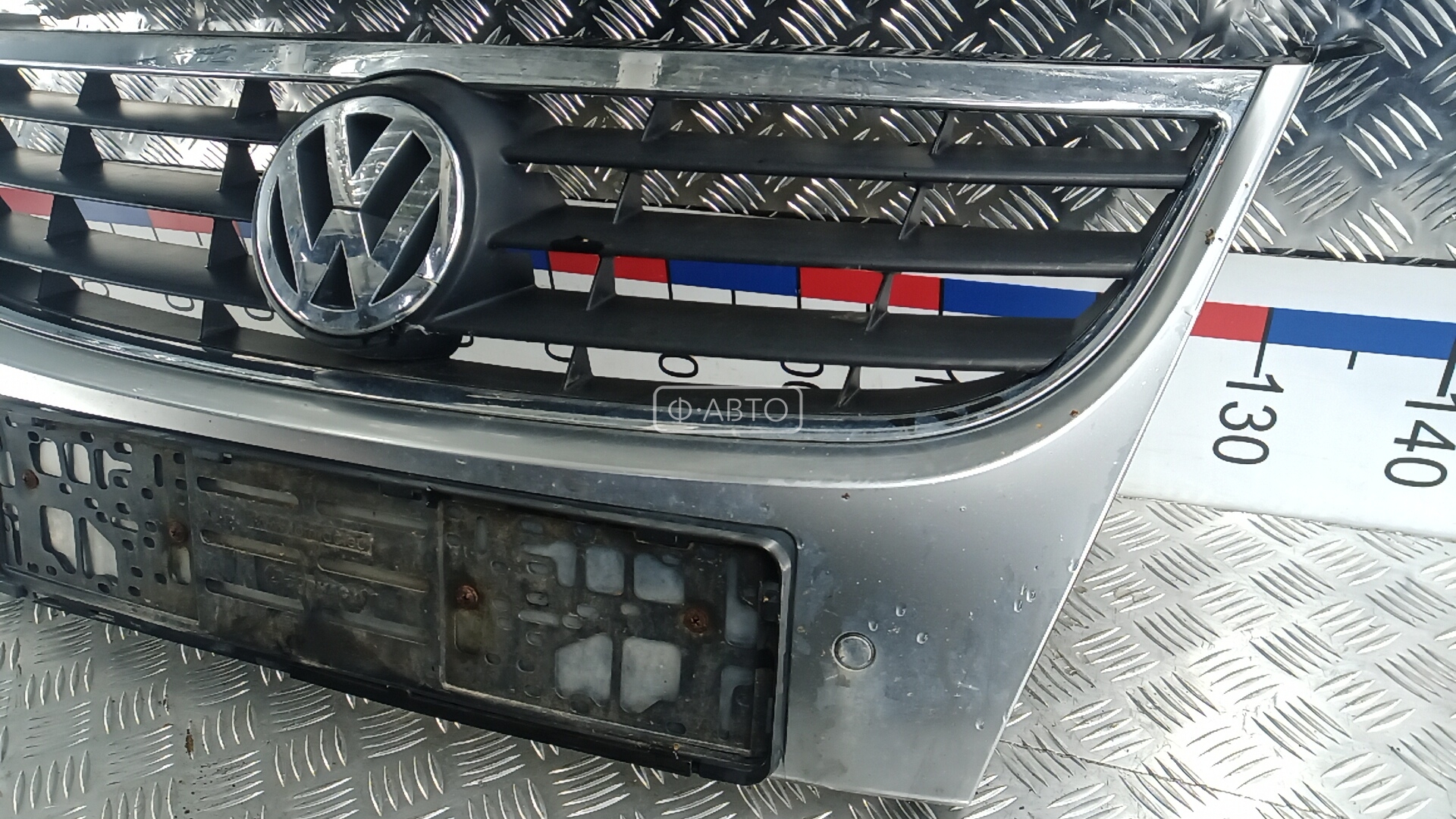 Решетка радиатора Volkswagen Touran 1 купить в Беларуси