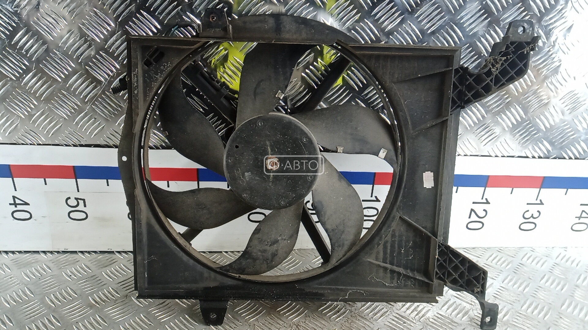 Вентилятор радиатора основного Mitsubishi Carisma купить в Беларуси