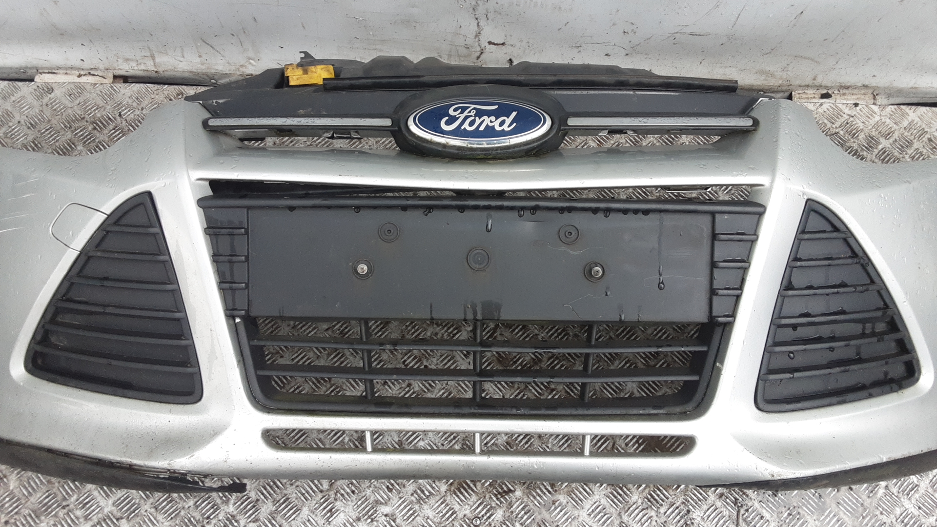 Бампер передний Ford Focus 2 купить в России
