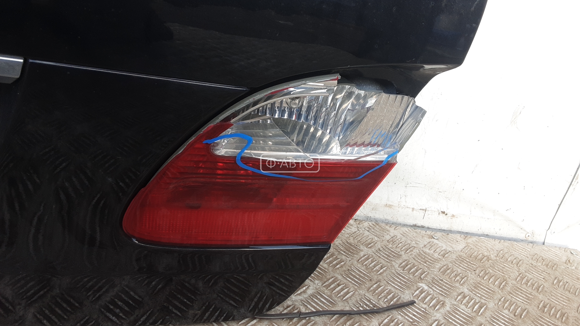 Крышка (дверь) багажника Mercedes E-Class (W211) купить в Беларуси