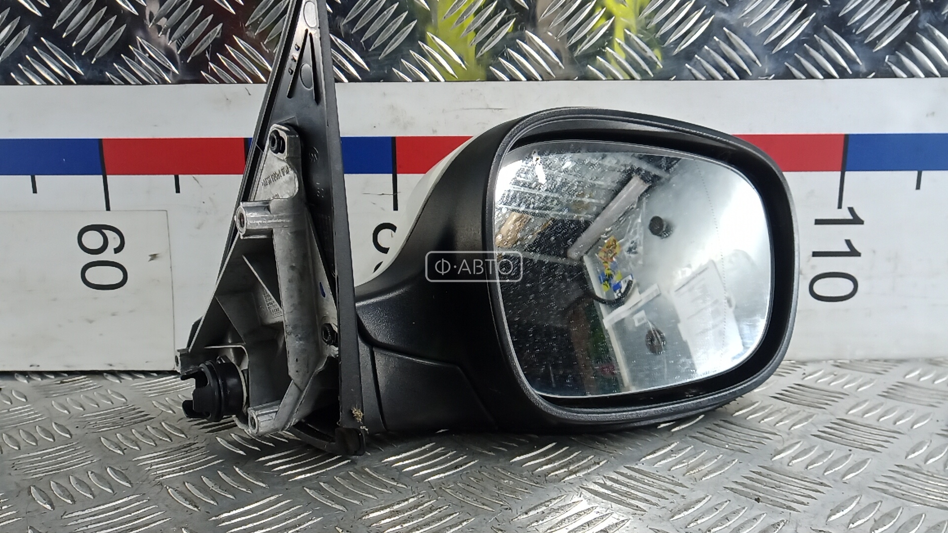 Зеркало боковое - BMW X1 E84 (2012-2015)