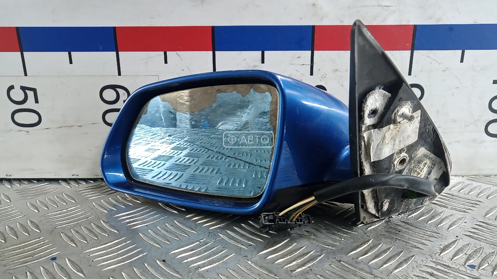Зеркало боковое левое Skoda Octavia 1Z купить в Беларуси
