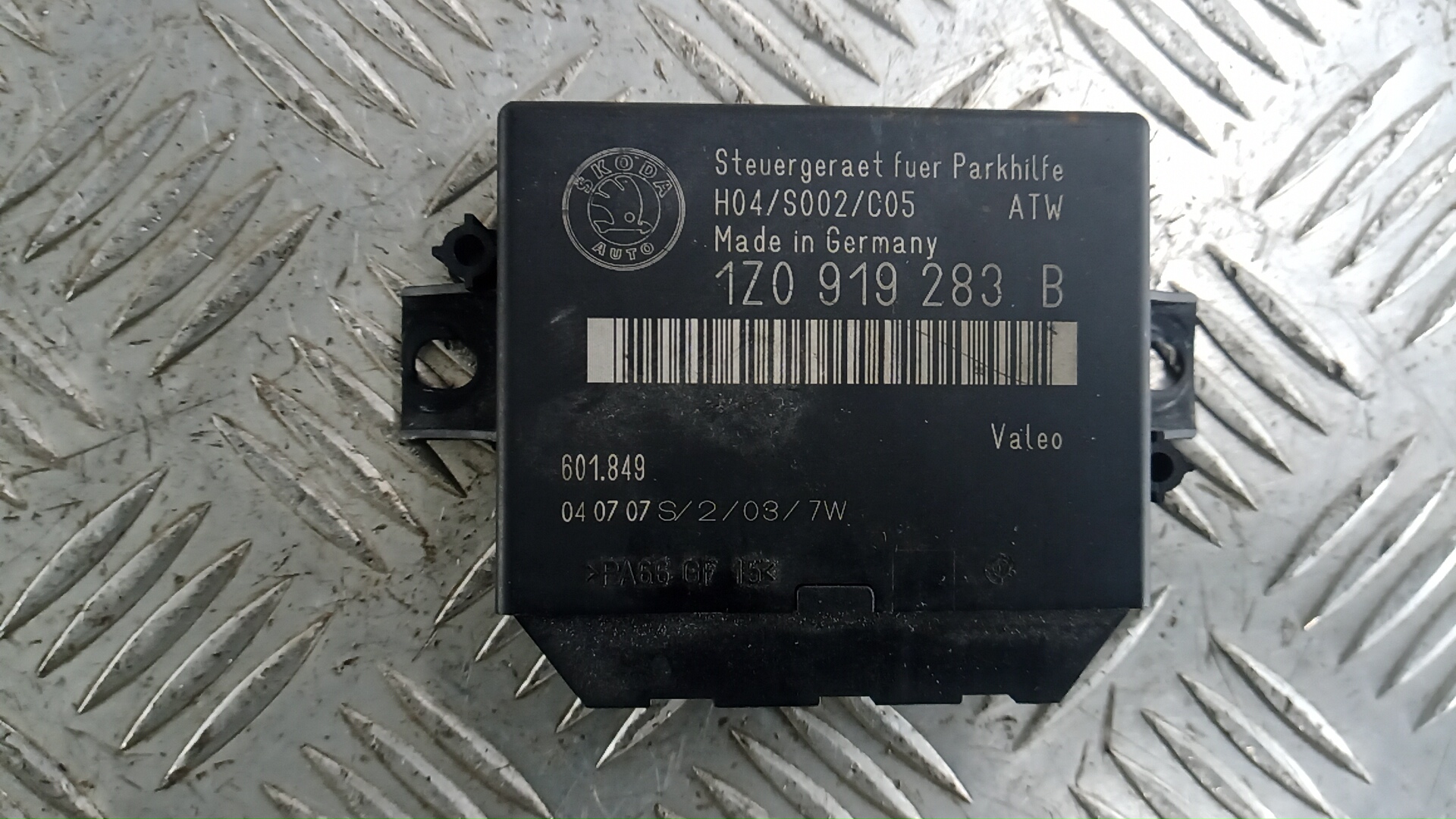 Блок управления парктрониками PDC - Skoda Octavia A5 (2004-2013)