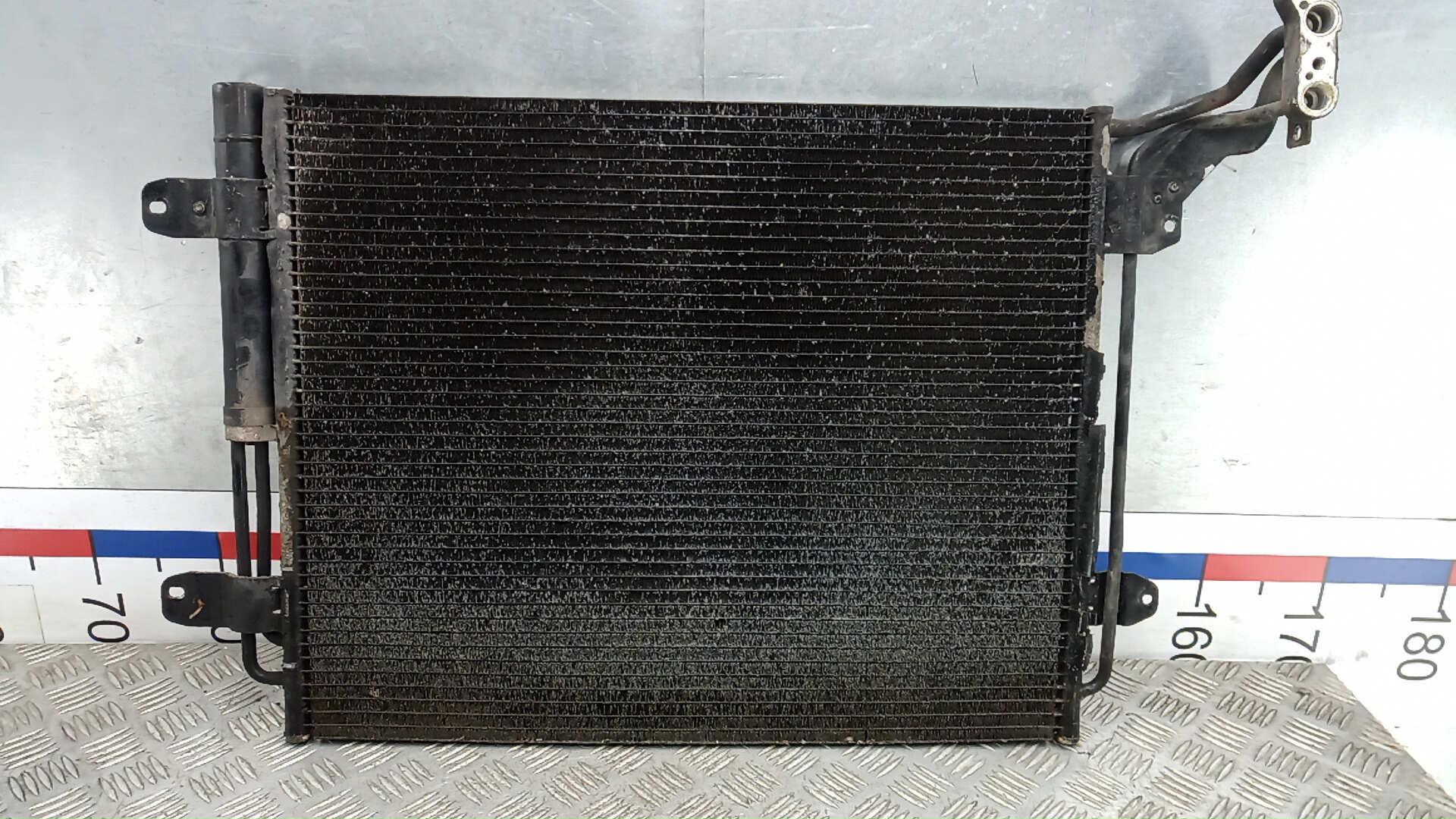 Радиатор кондиционера - Volkswagen Tiguan (2007-2011)