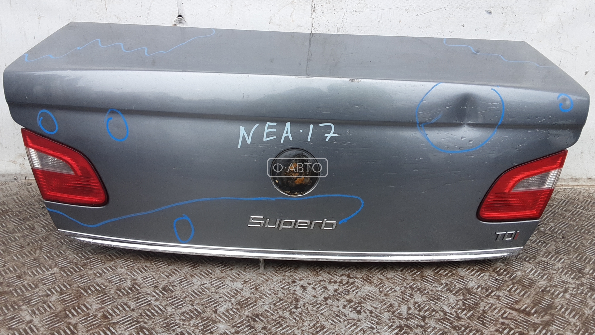Крышка (дверь) багажника Skoda Superb купить в Беларуси