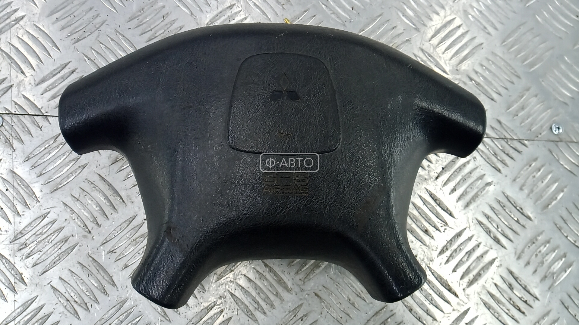 Подушка безопасности (Airbag) водителя - Mitsubishi L200 (1996-2006)