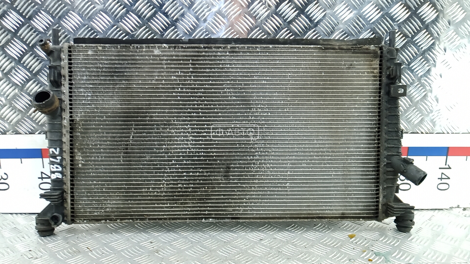 Радиатор основной - Volvo V50 (2004-2012)