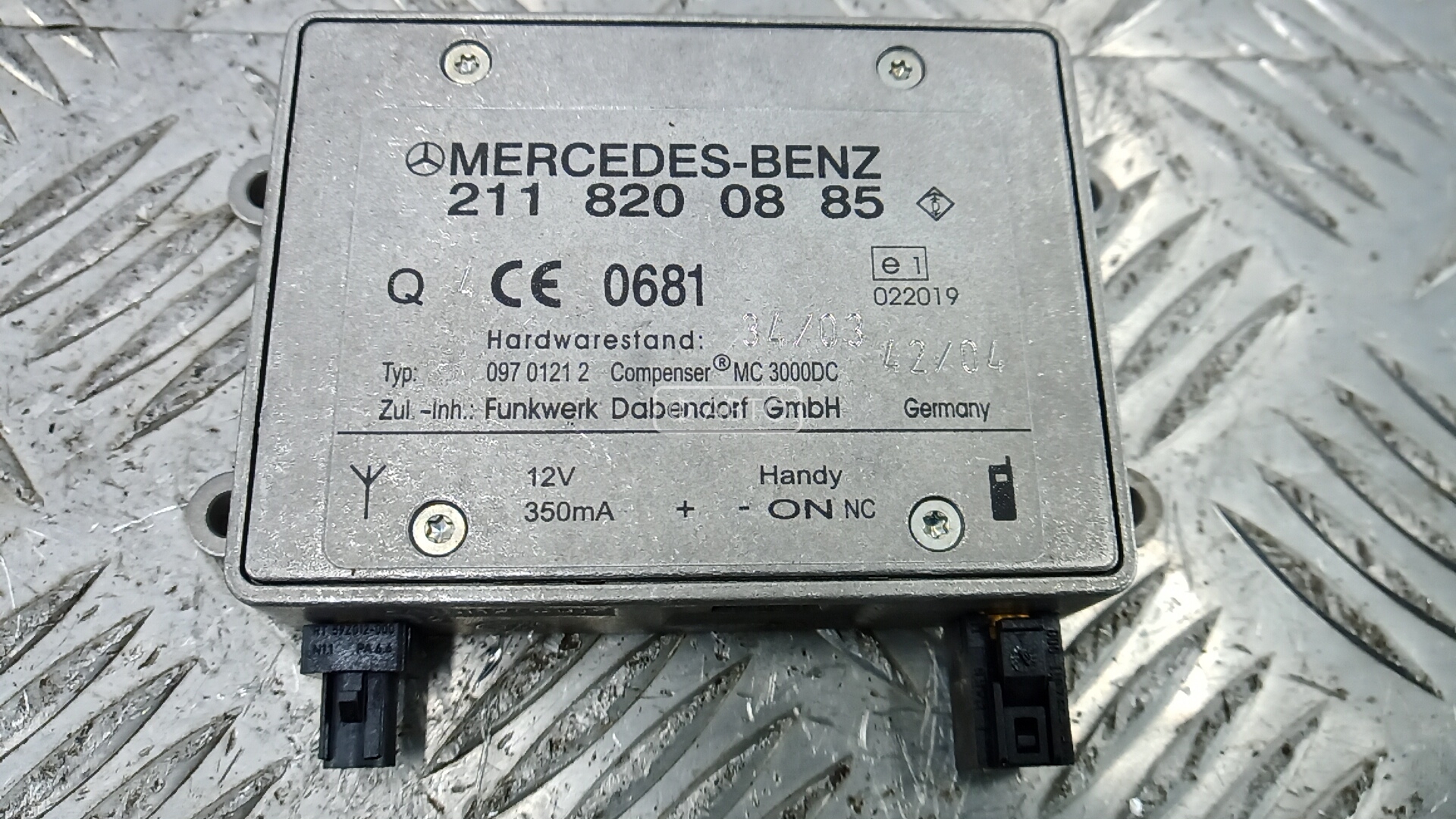 Усилитель антенны Mercedes GL-Class (X164) купить в Беларуси