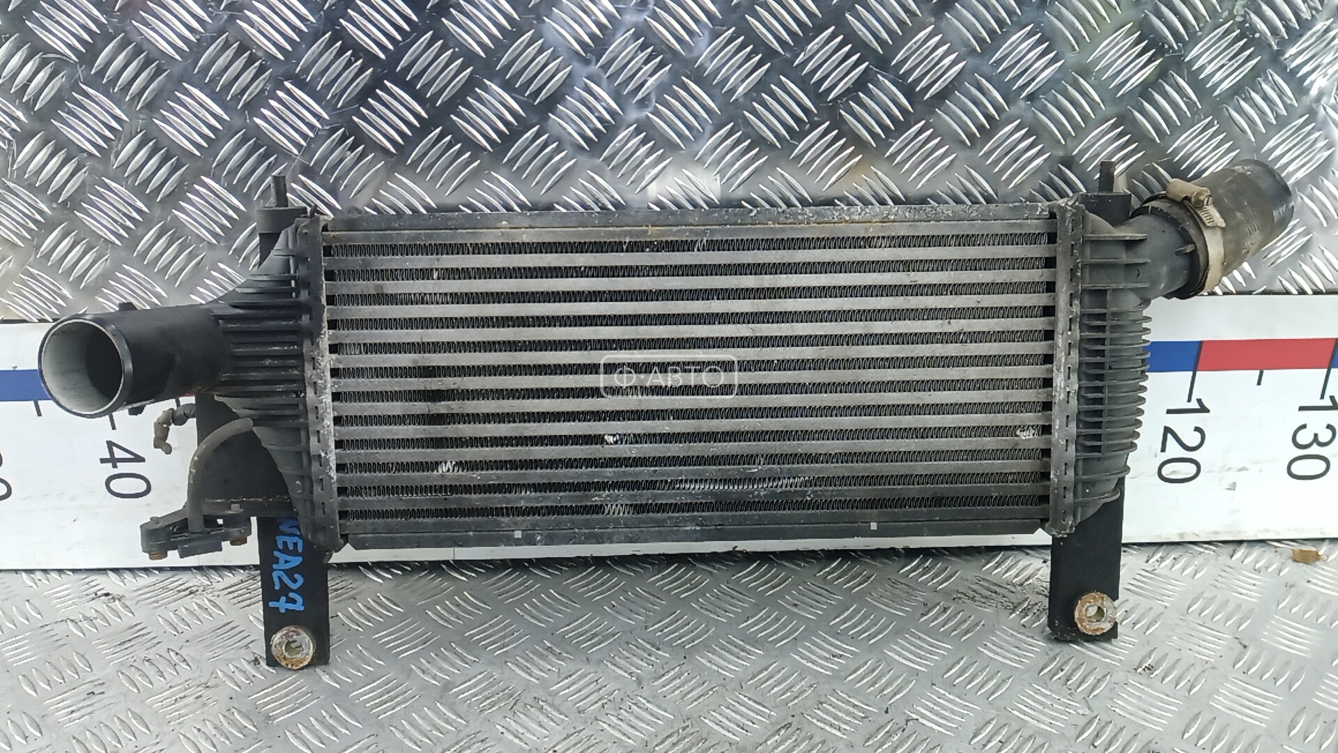 Радиатор интеркулера - Nissan Pathfinder (2004-2009)