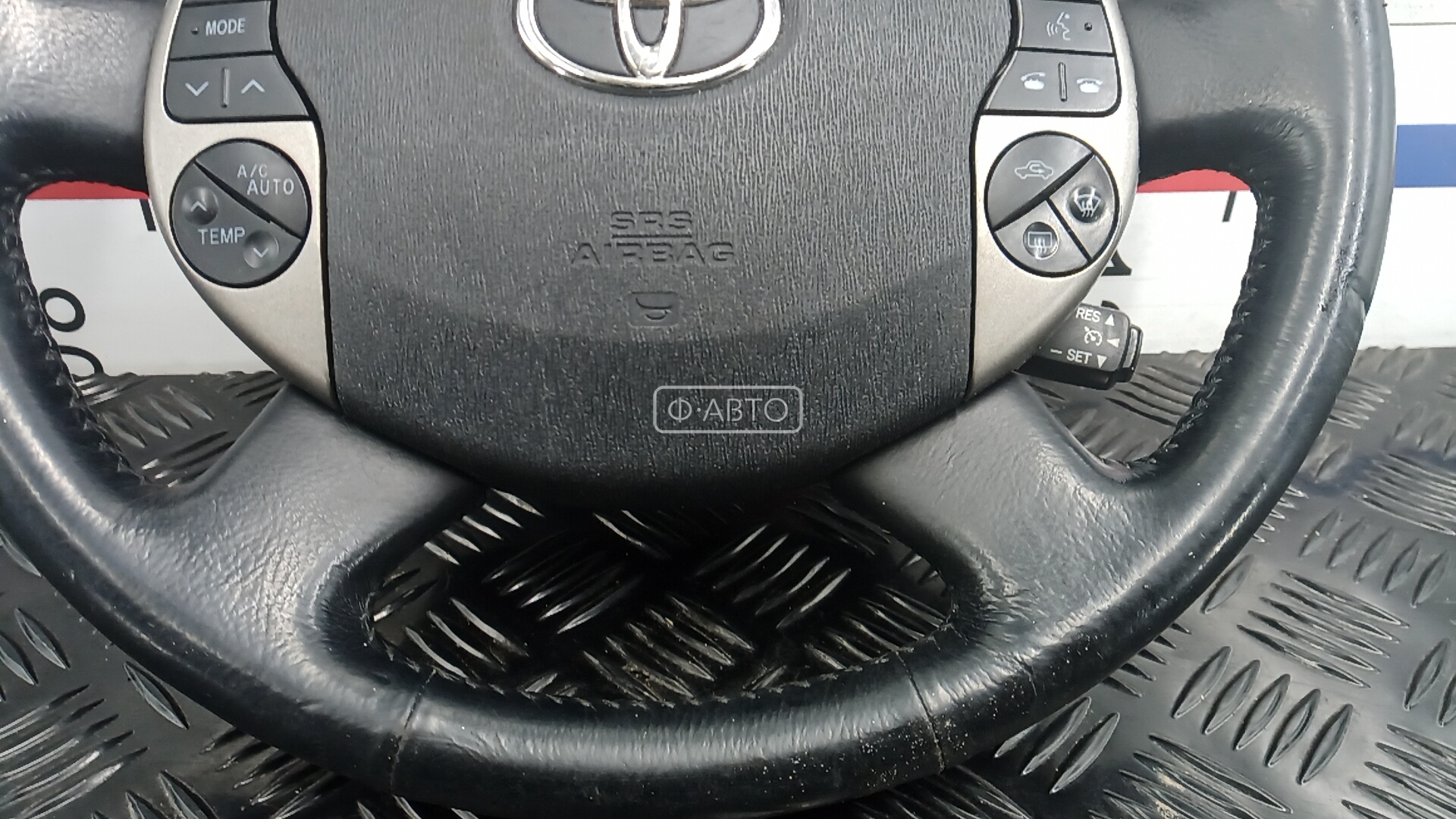Руль Toyota Prius 2 (XW20) купить в Беларуси