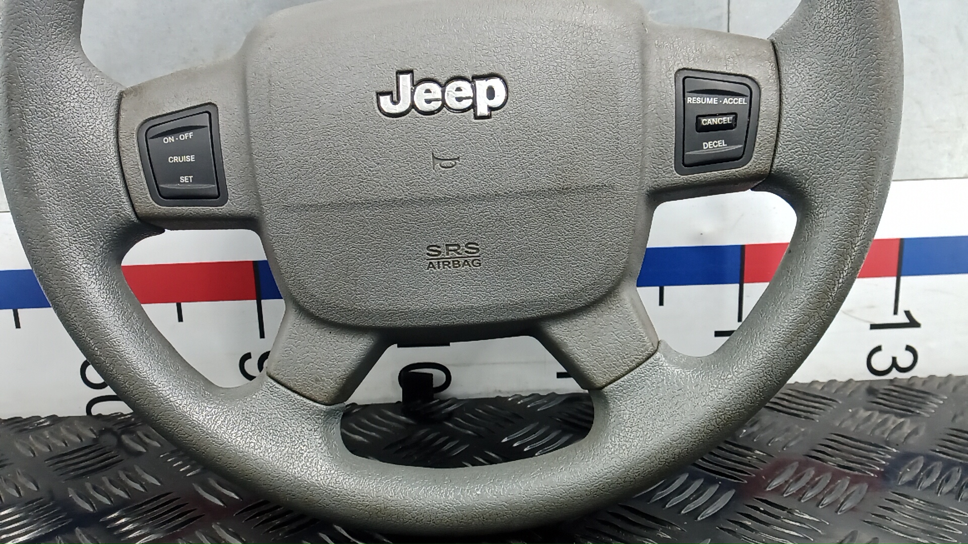 Руль Jeep Grand Cherokee 1 купить в Беларуси
