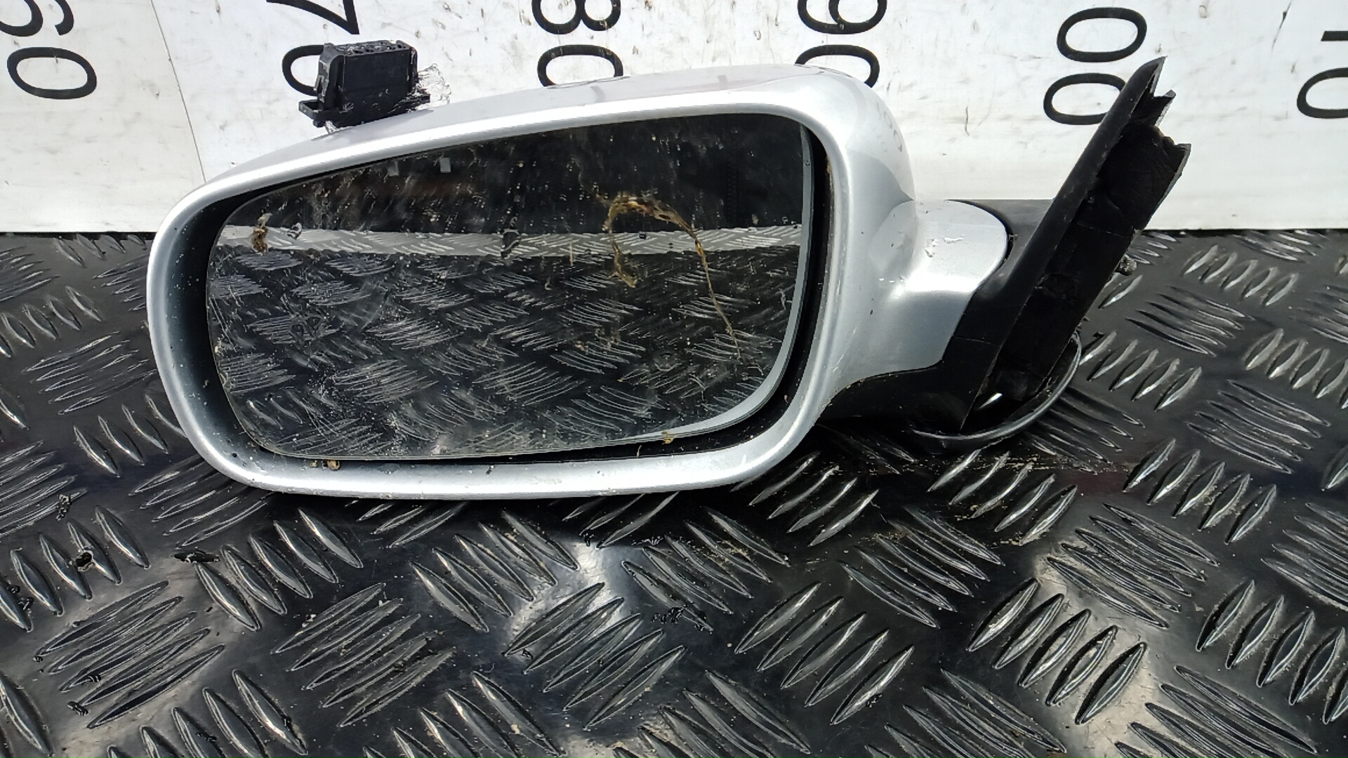 Зеркало боковое левое Volkswagen Passat 6 купить в России
