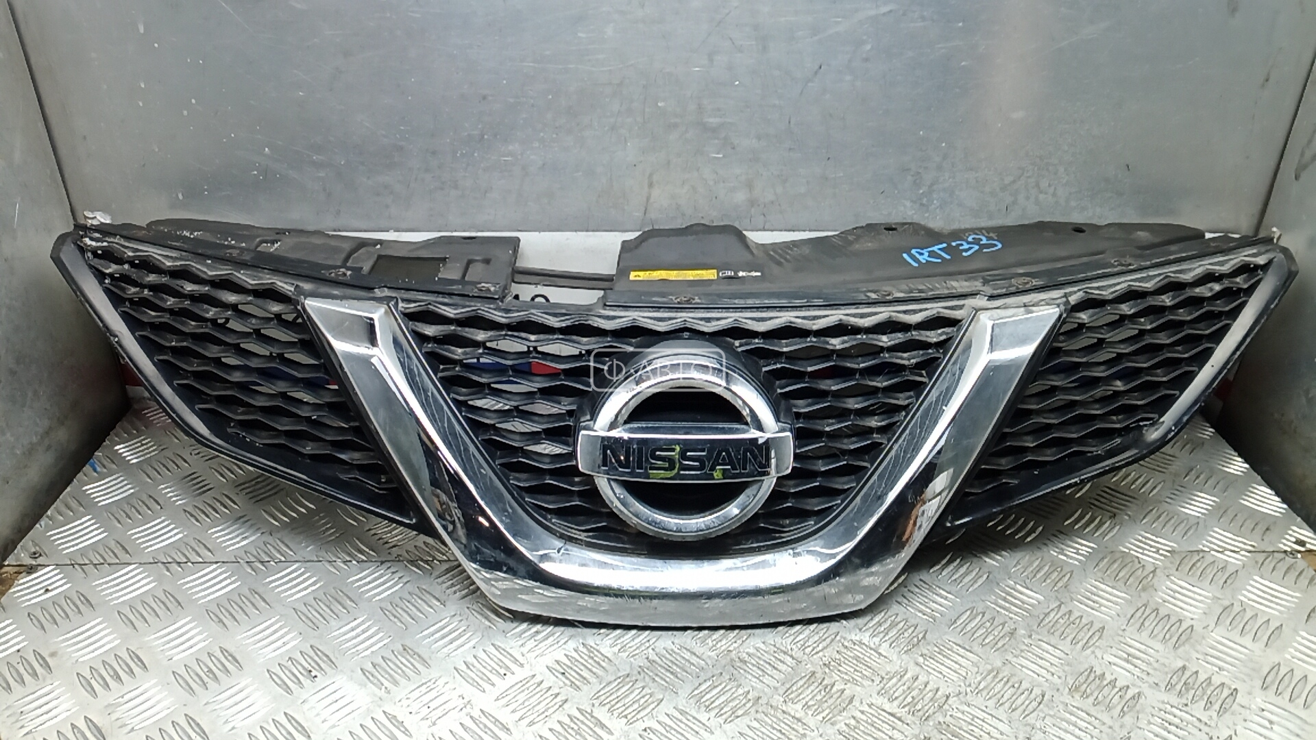 Решетка радиатора (капота) - Nissan Qashqai J11 (2013-2020)