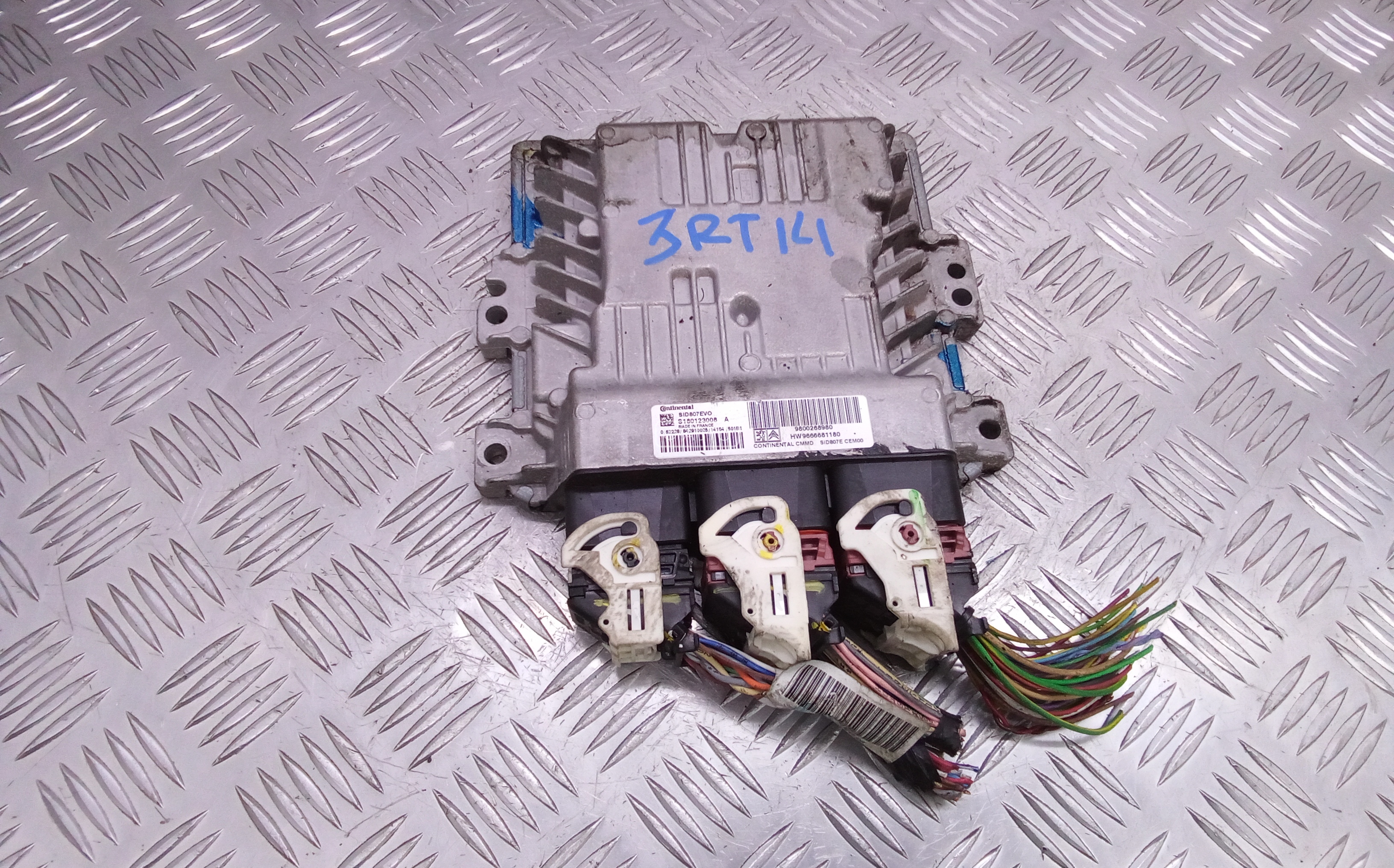 Блок управления ЭБУ (двигателя) - Citroen DS4
