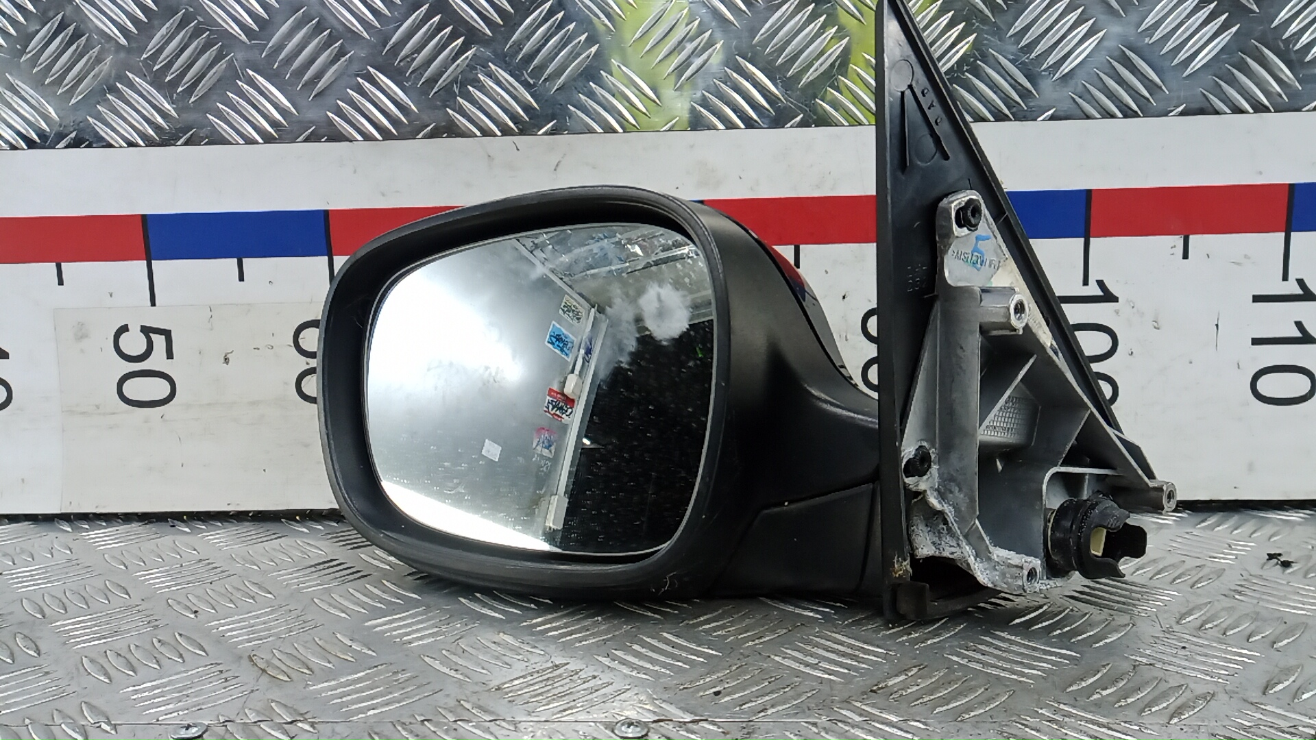 Зеркало боковое левое BMW X1 (E84) купить в России