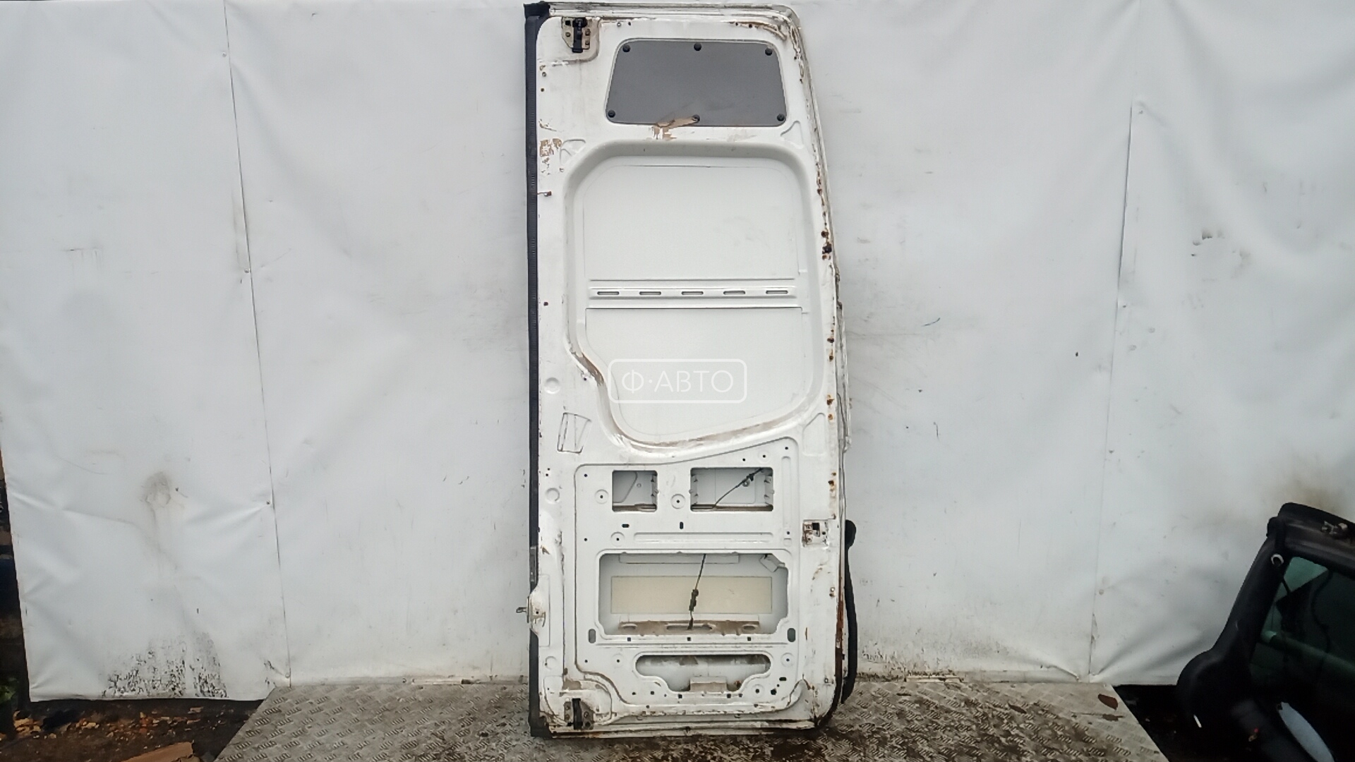 Дверь распашная задняя левая Mercedes Sprinter 2 (W906) купить в Беларуси