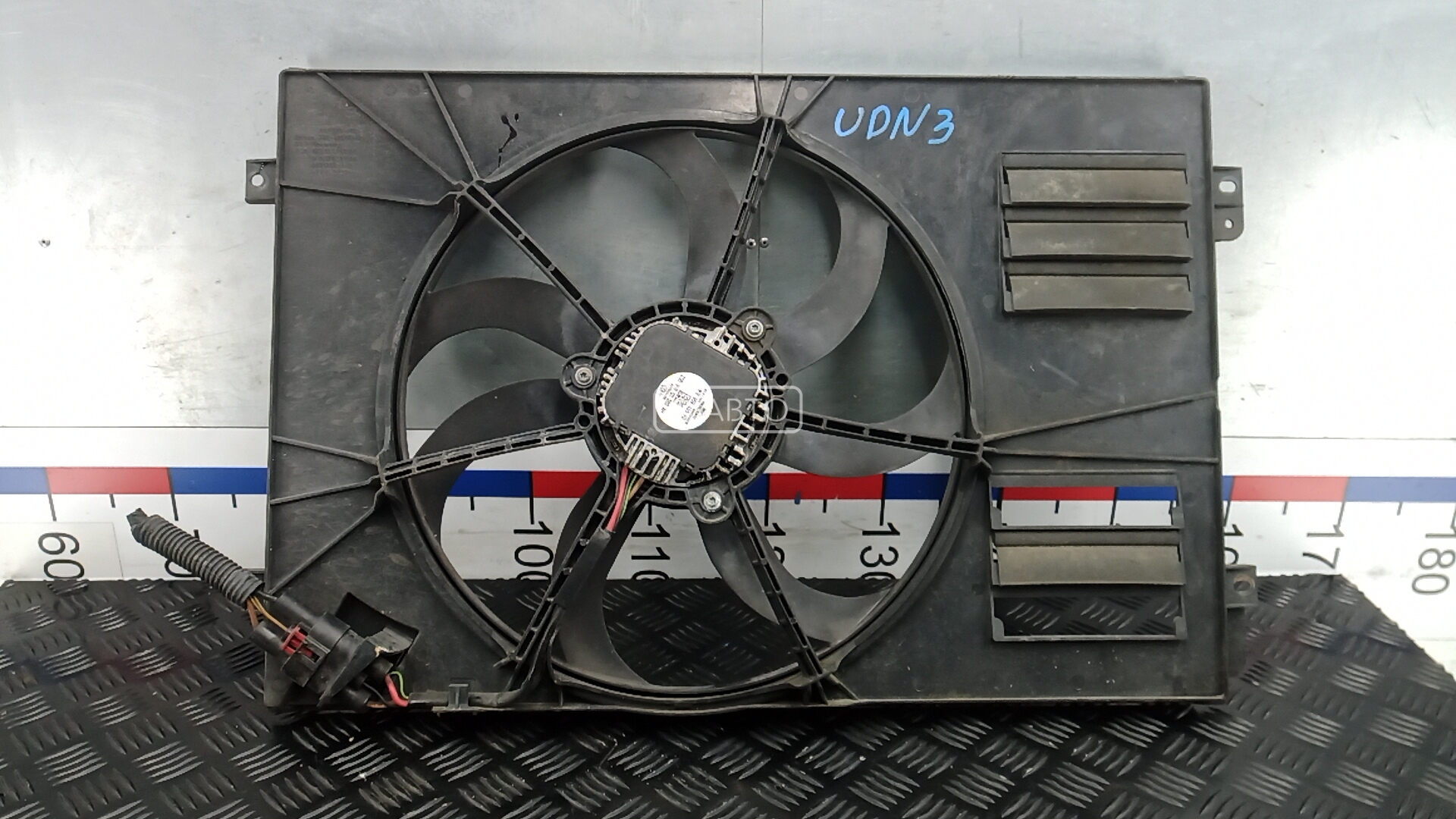Вентилятор радиатора основного Skoda Superb купить в России