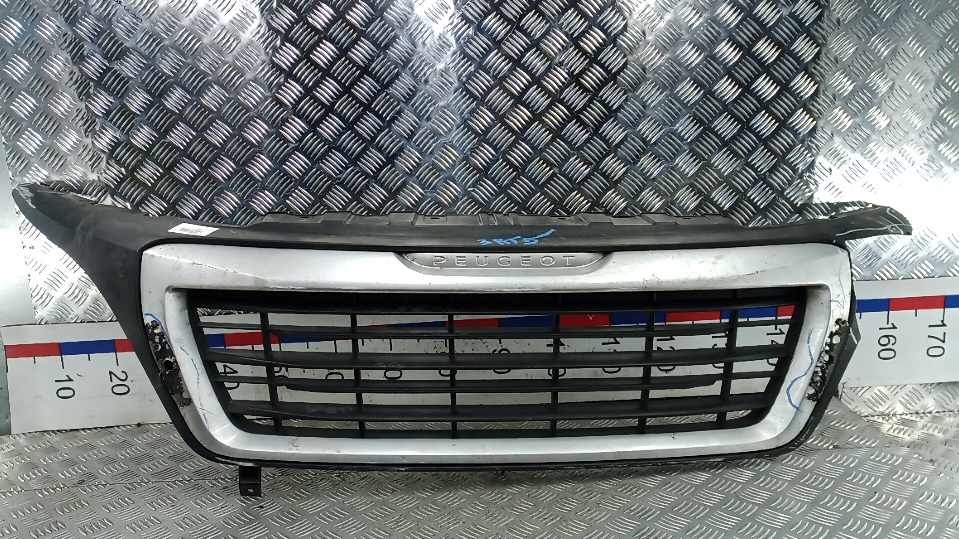 Решетка радиатора (капота) - Peugeot Boxer (2006-2014)