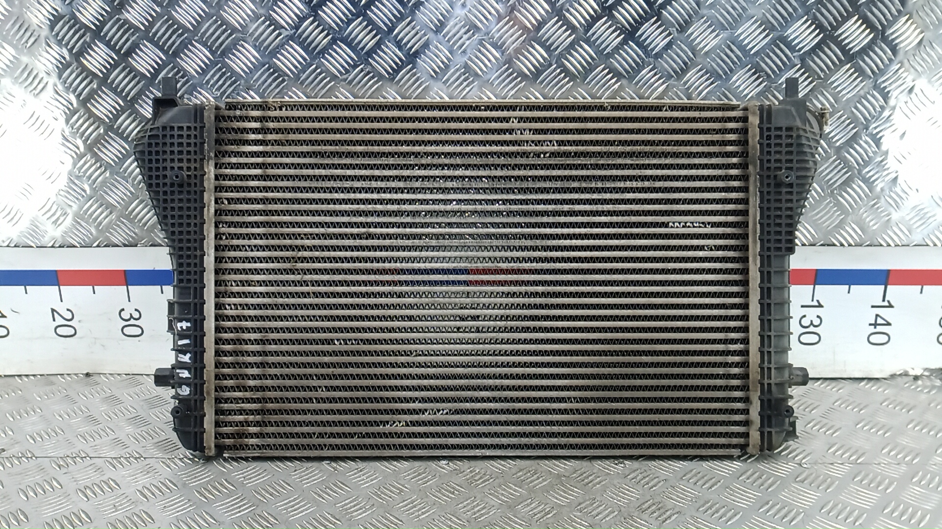 Радиатор интеркулера - Volkswagen Tiguan (2007-2011)
