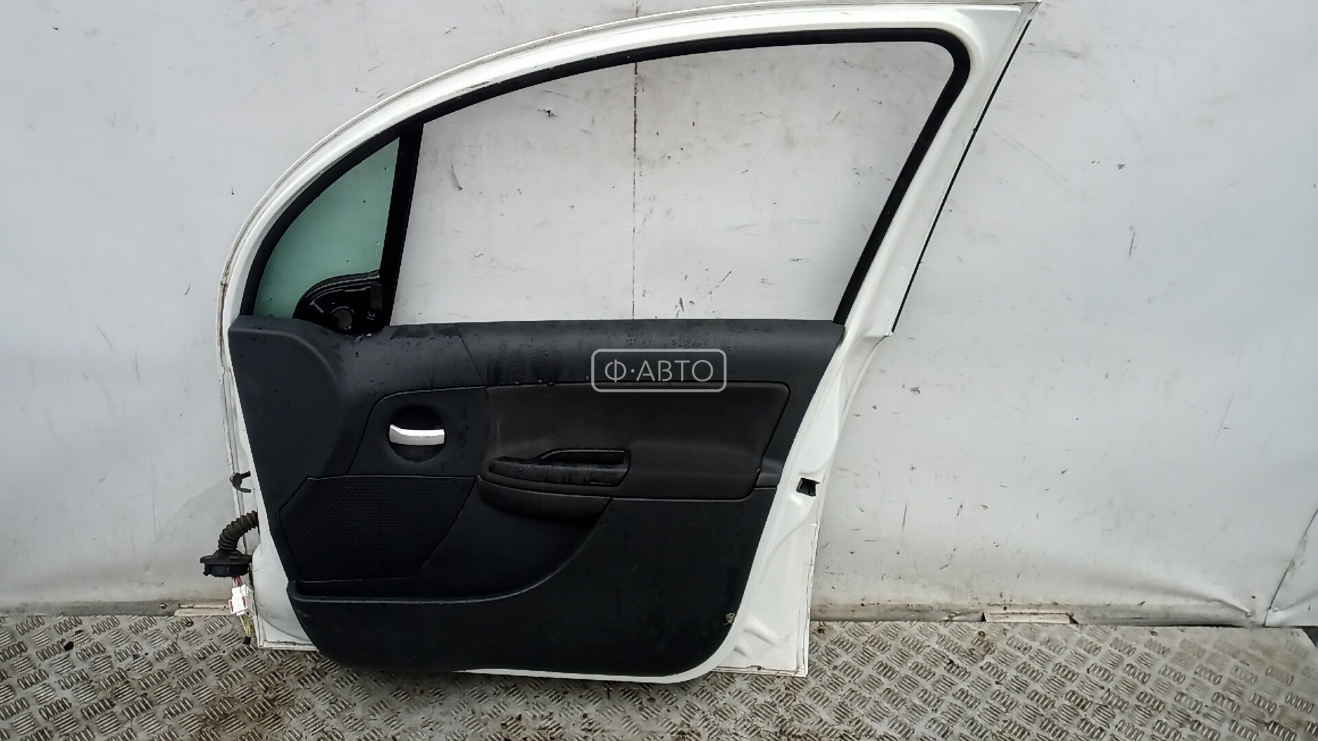 Дверь передняя правая Citroen C3 1 купить в Беларуси