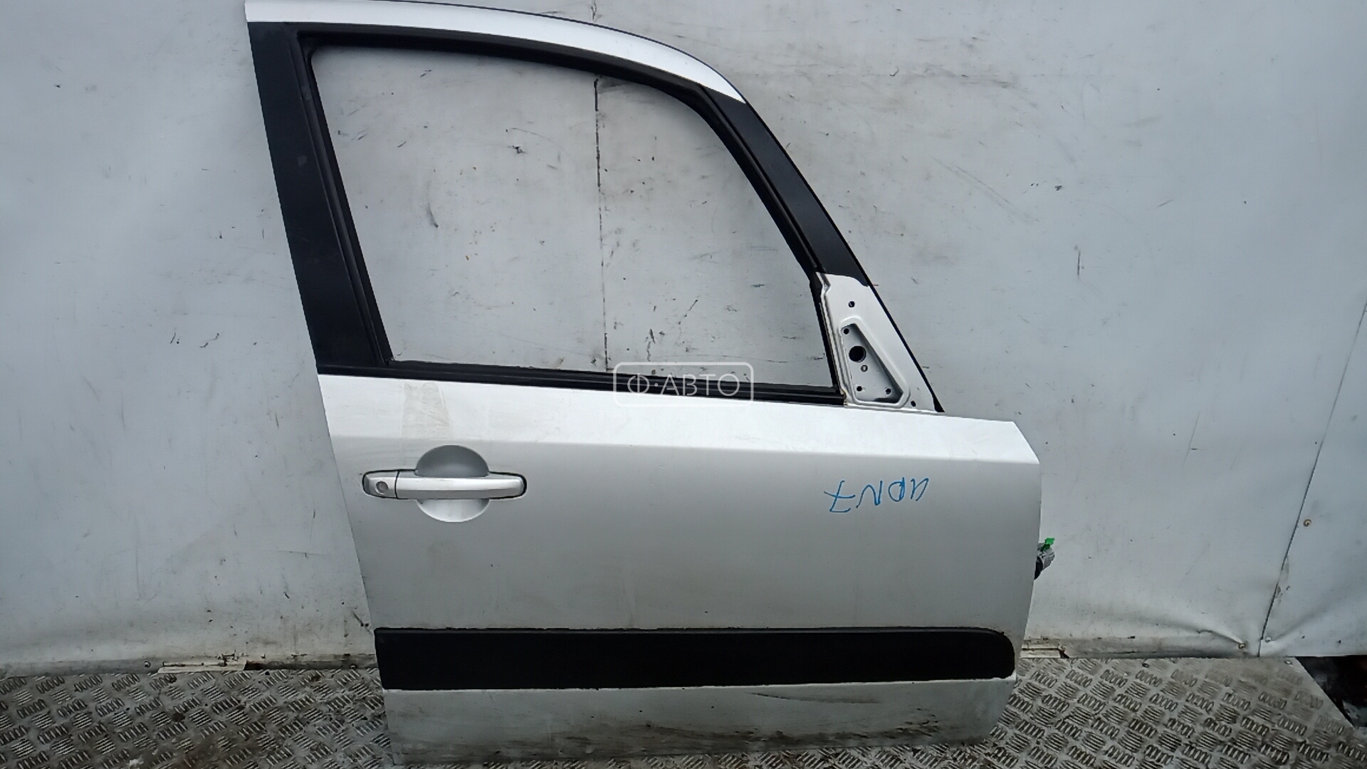 Дверь передняя правая Suzuki SX4 1 купить в Беларуси
