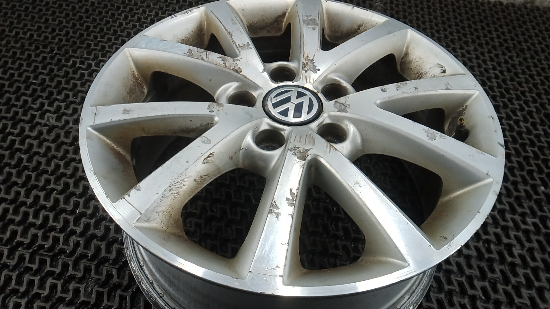 Диск колесный легкосплавный (литой) Volkswagen Touran 1 купить в России