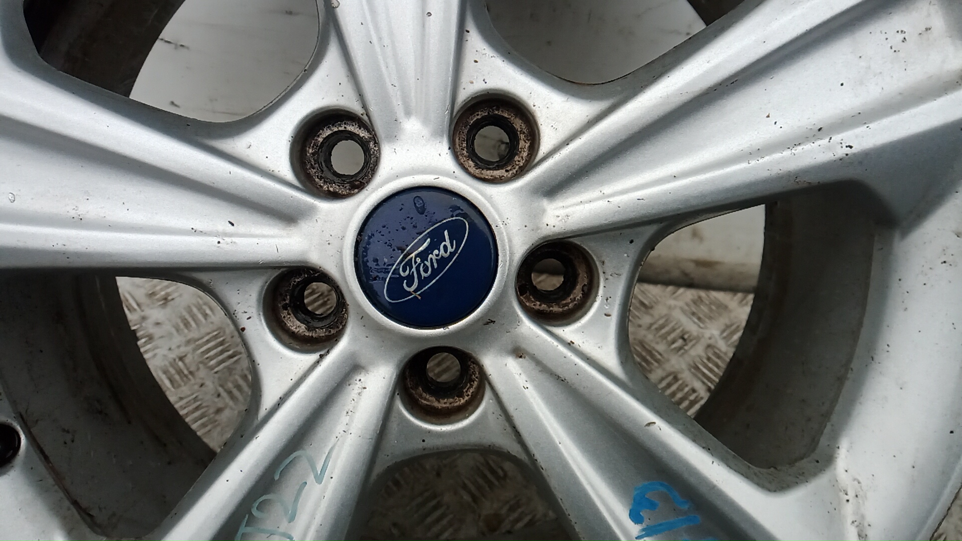 Диск колесный легкосплавный (литой) Ford Kuga 1 купить в России