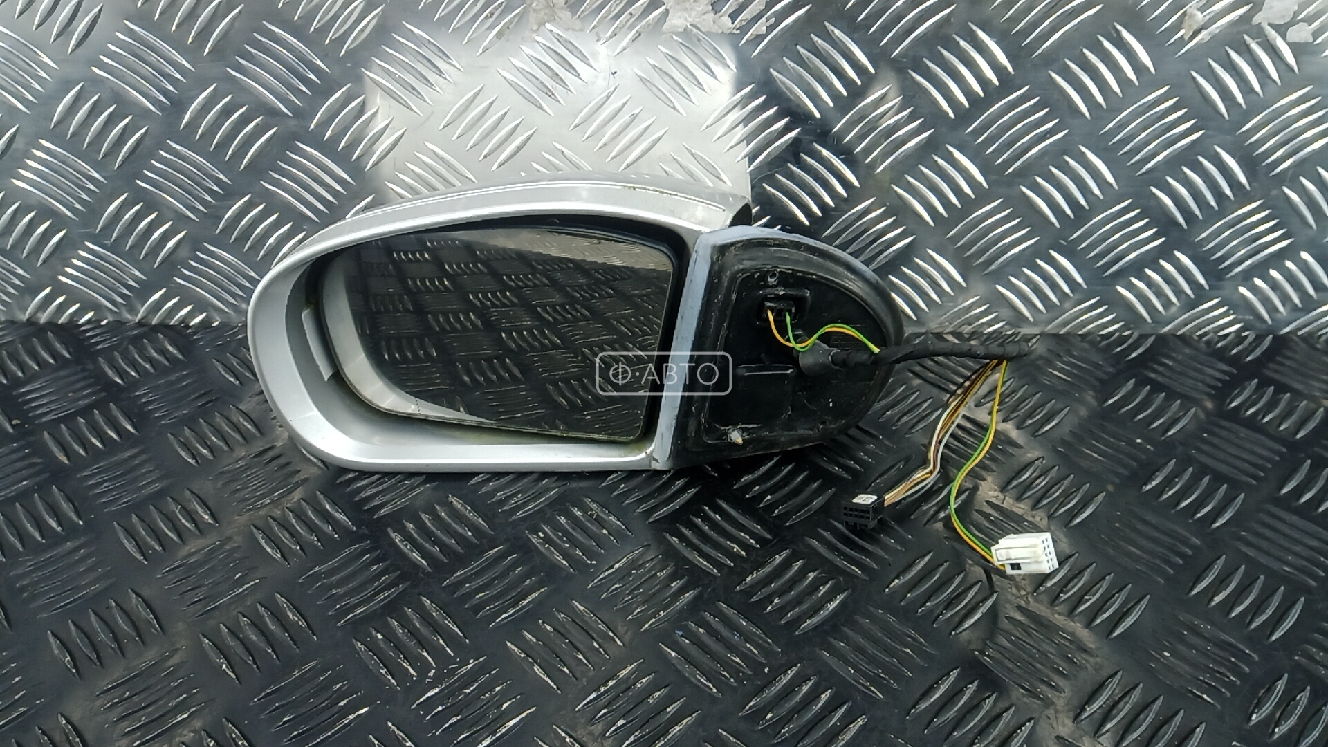 Зеркало боковое левое Mercedes C-Class (W204) купить в Беларуси